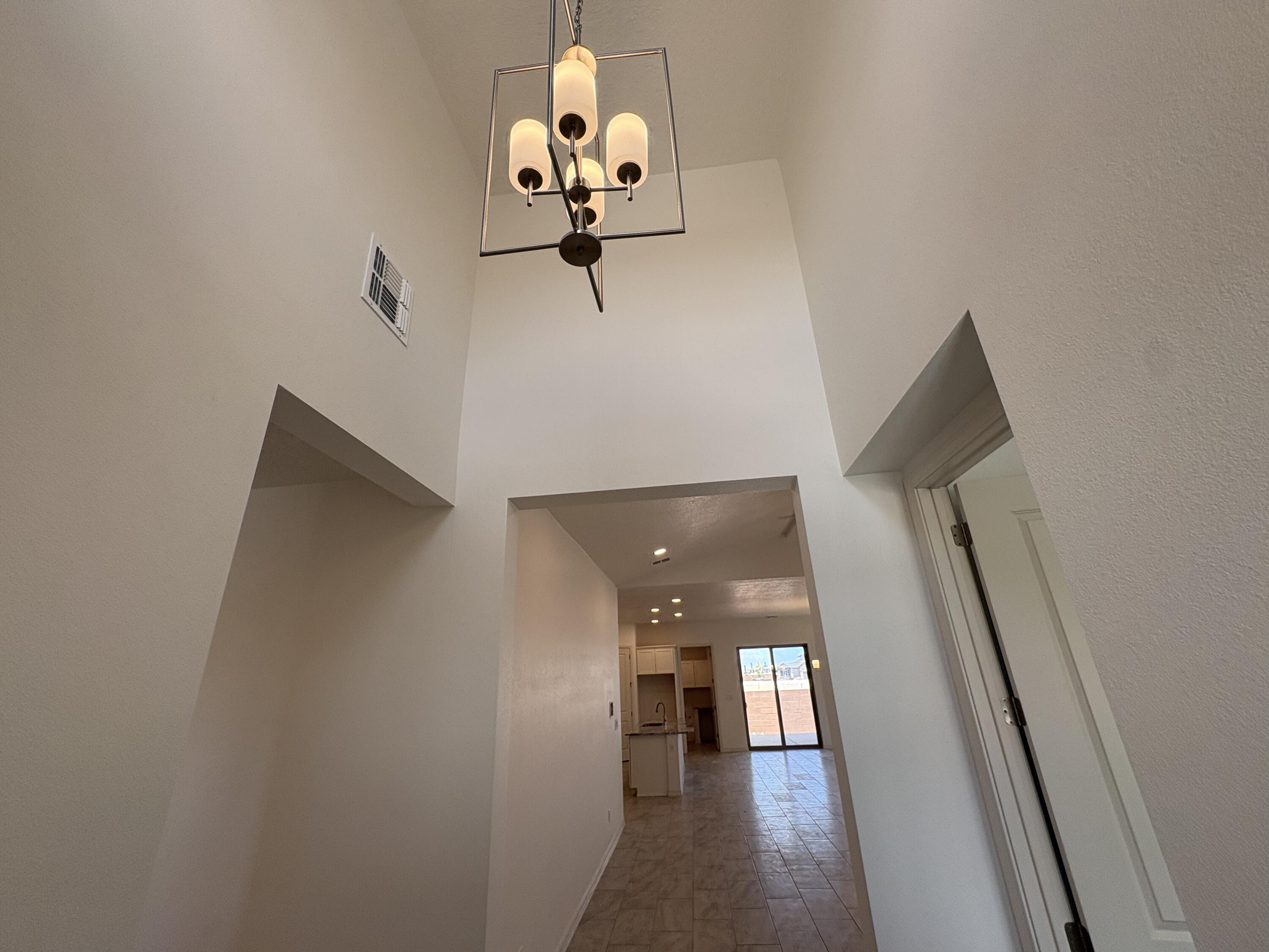 Photo 15 — 6037 Hardin Drive SE