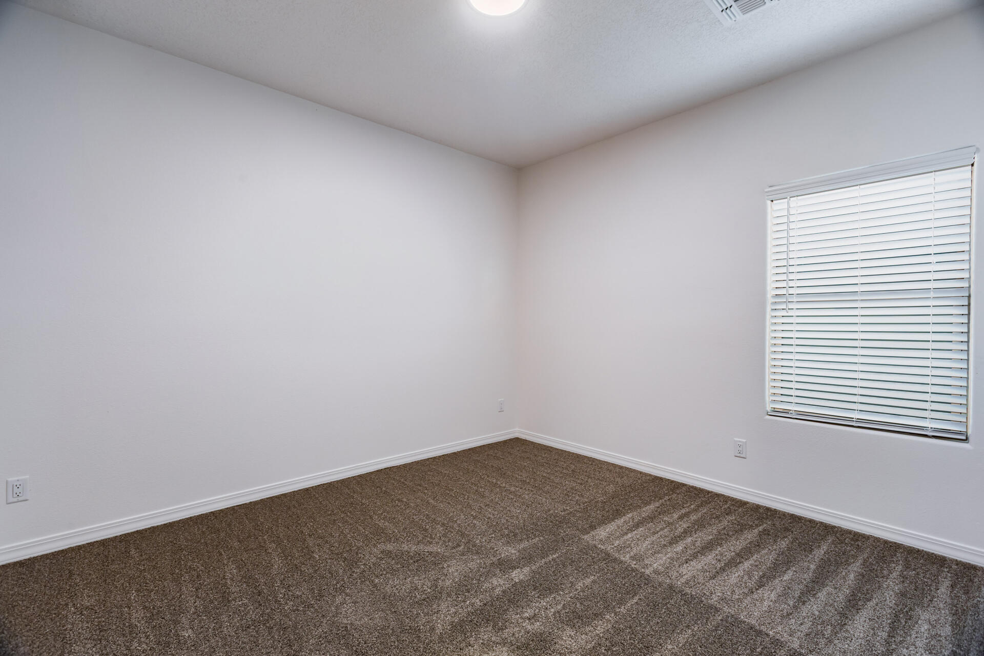 Photo 10 — 4856 Manzano Peak Street SW