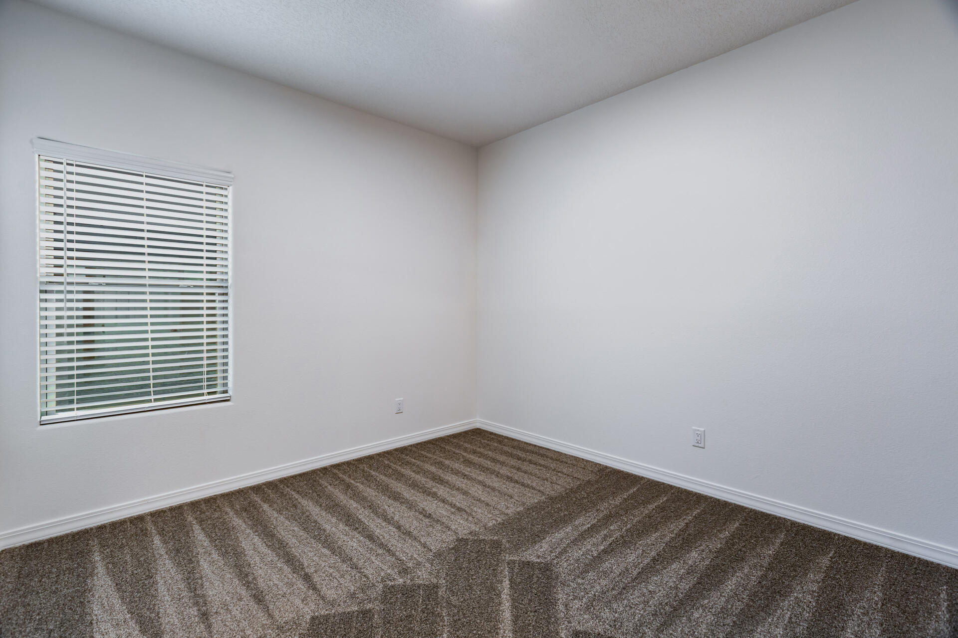 Photo 7 — 4856 Manzano Peak Street SW