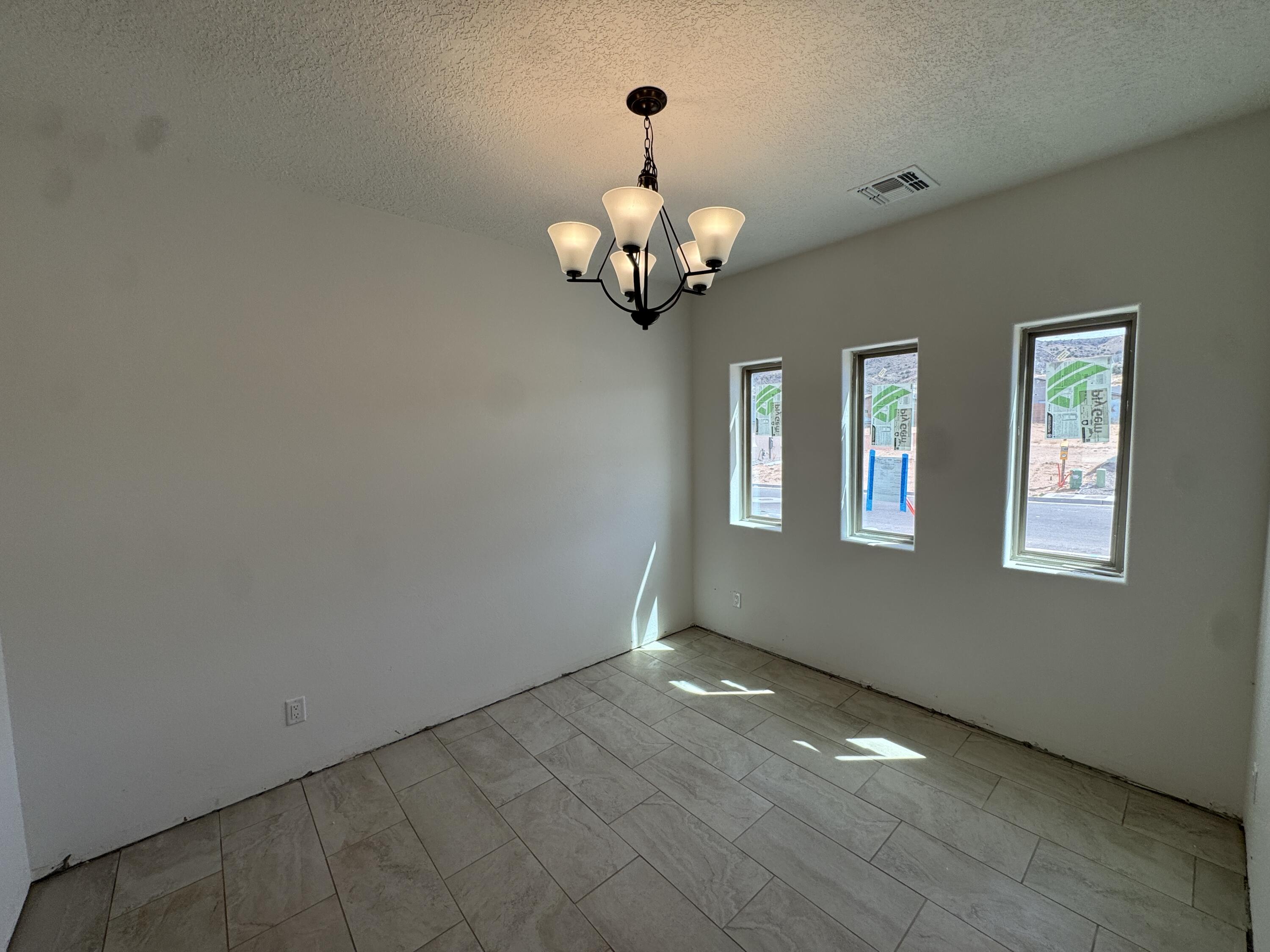 Photo 18 — 4856 Manzano Peak Street SW