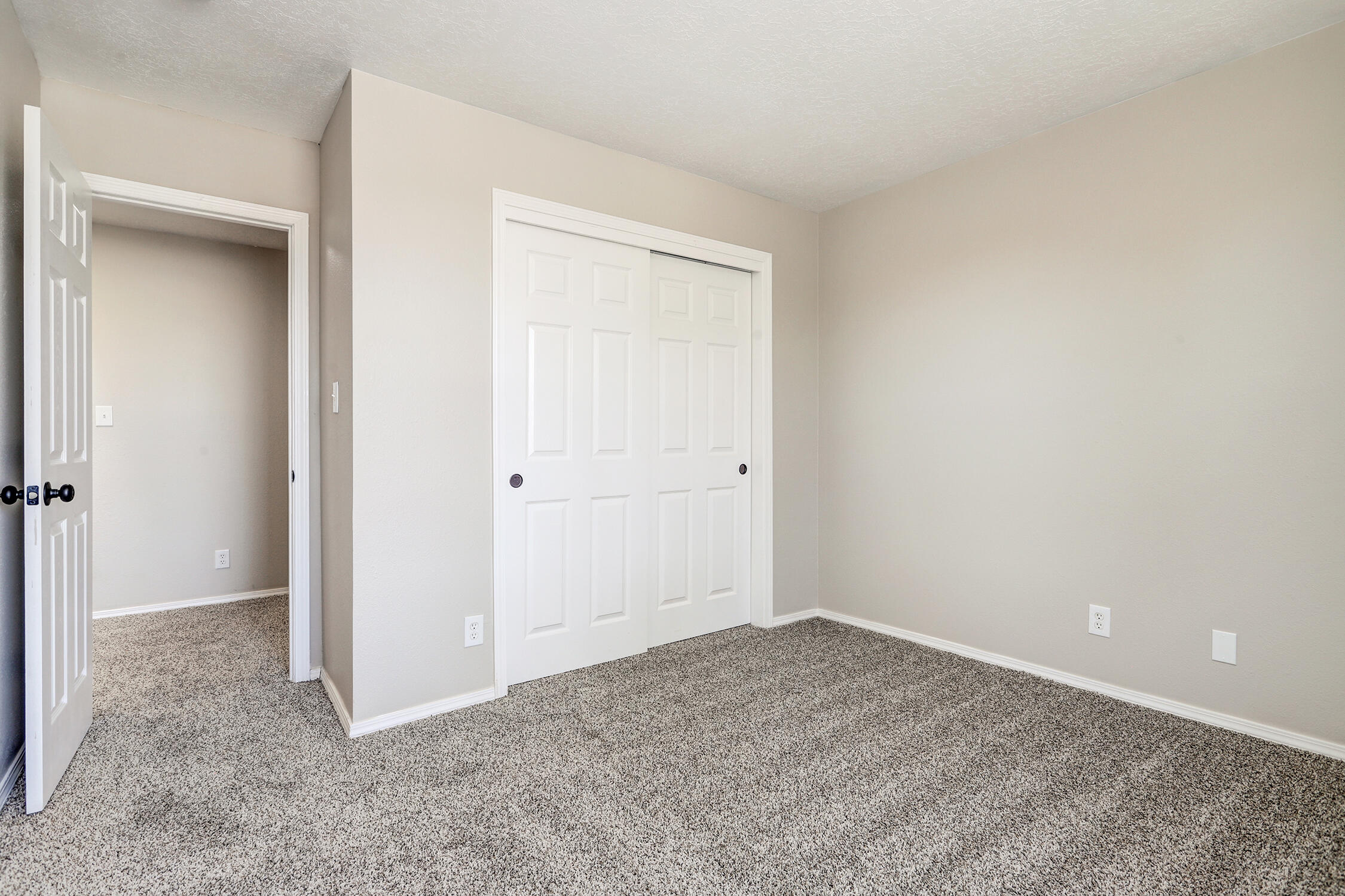 Photo 18 — 5041 27th Avenue NE