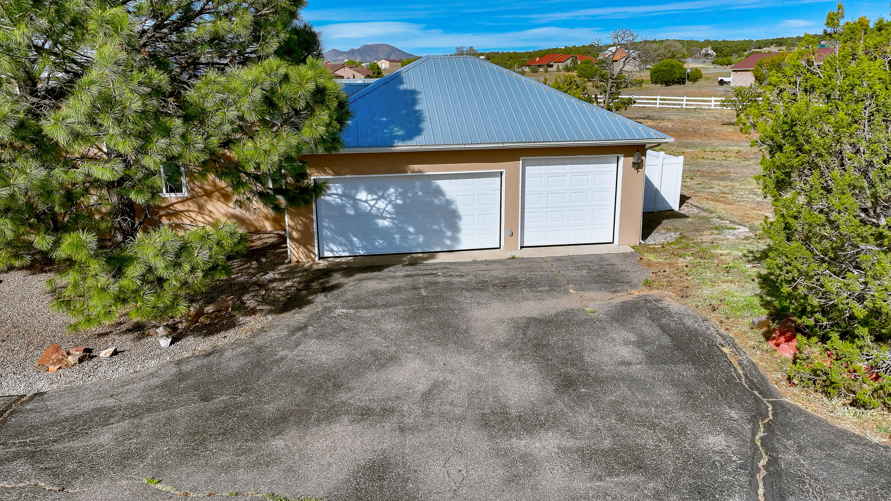 Photo 6 — 104 Elite Drive