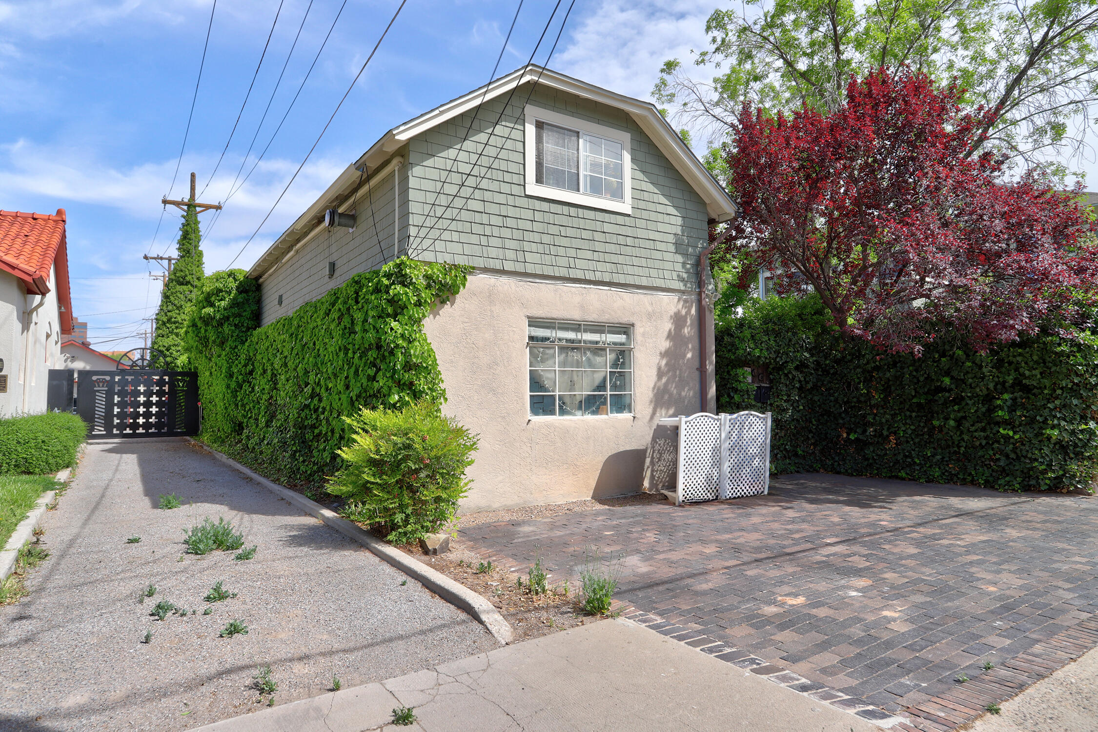 Photo 13 — 1123 Tijeras Avenue NW