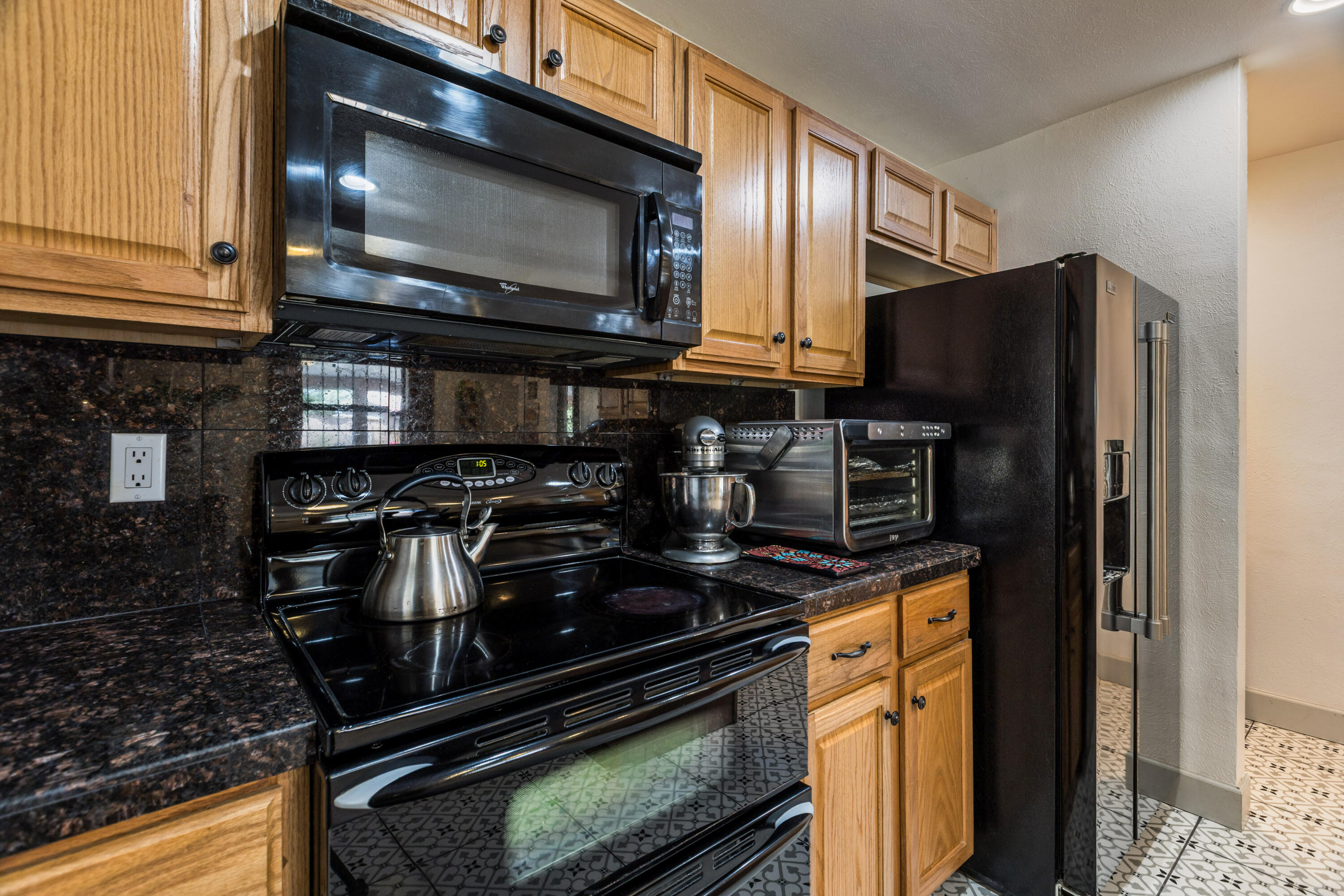 Photo 15 — 2812 Beach Road NW