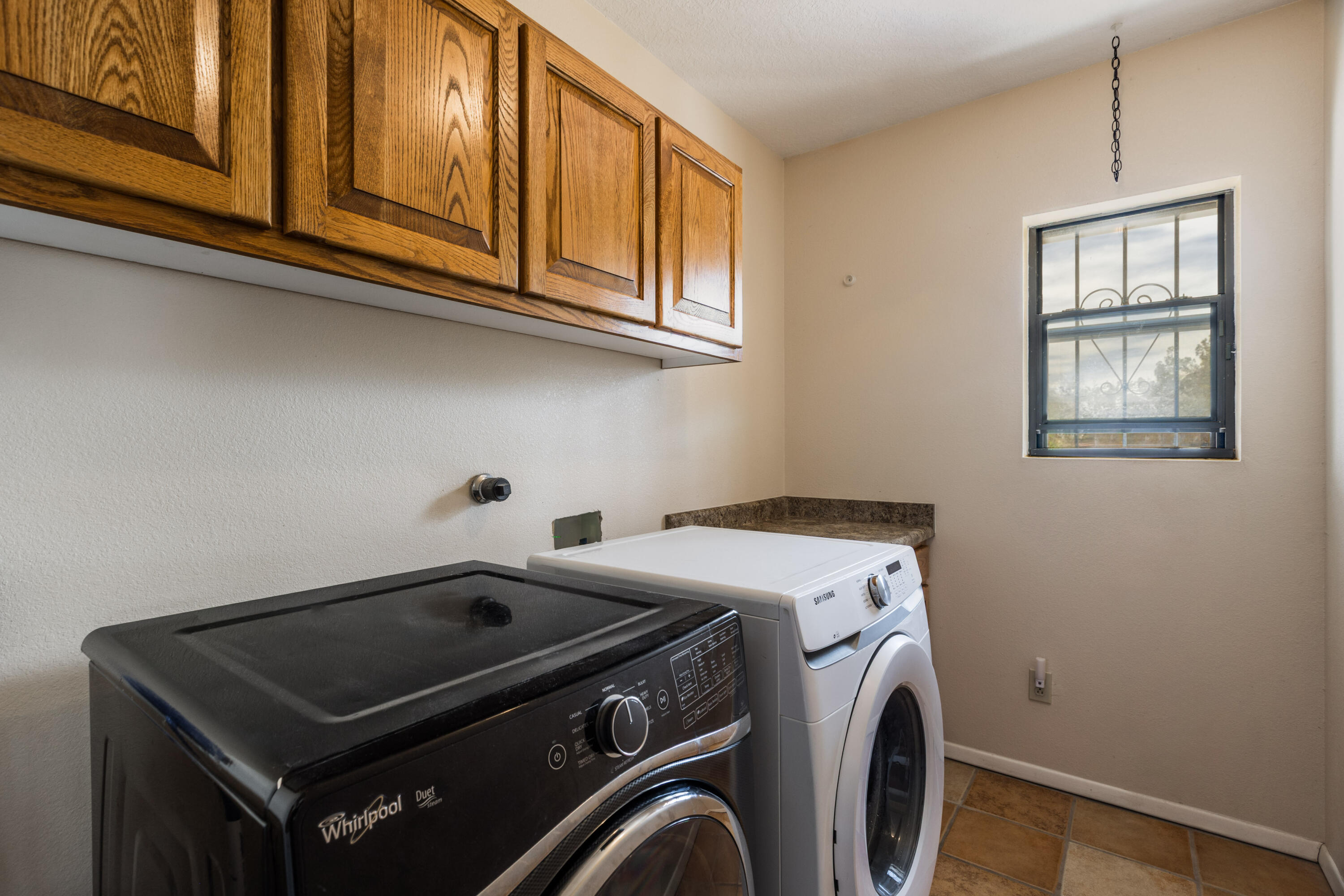 Photo 3 — 2812 Beach Road NW