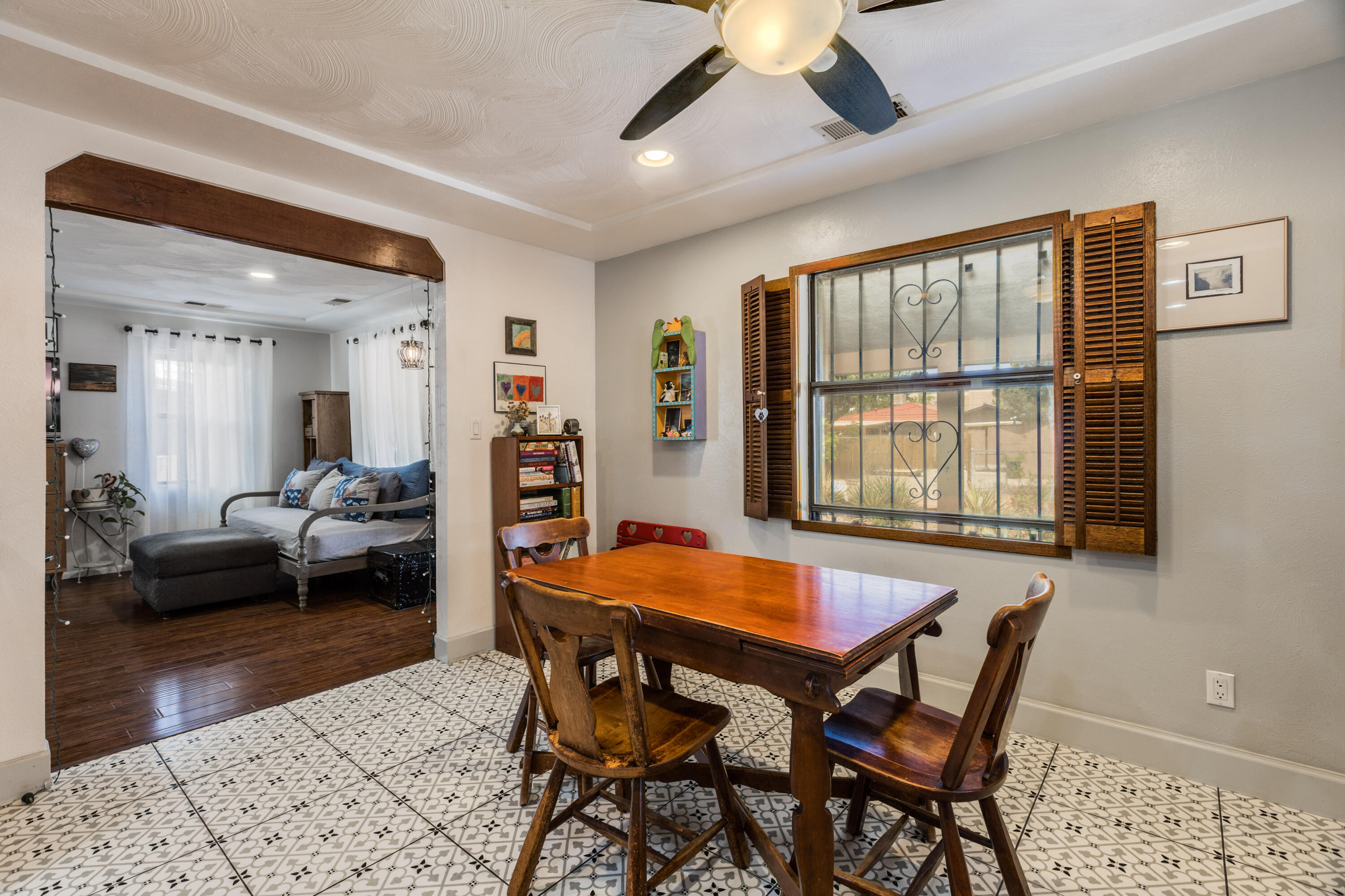Photo 12 — 2812 Beach Road NW