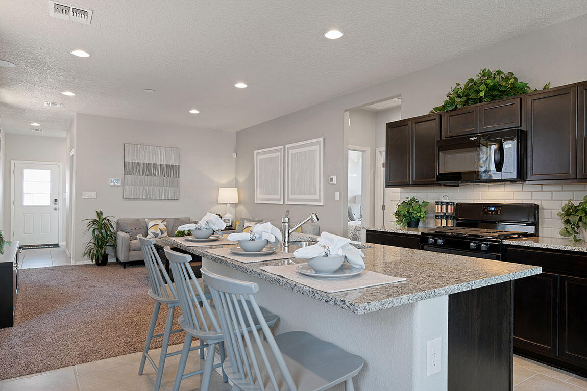 Photo 9 — 2871 Cantara Lane SW