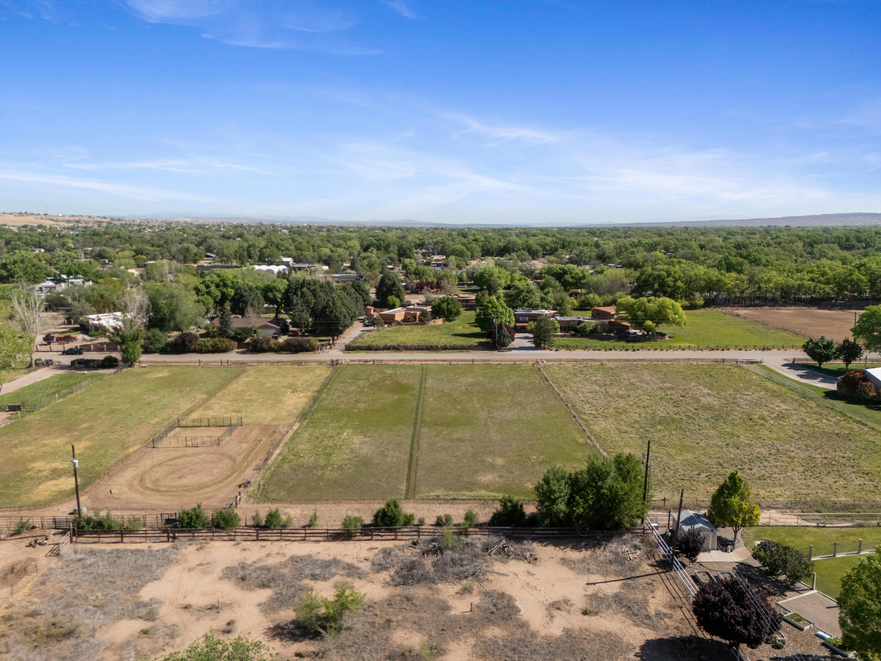 Photo 4 — 525 Coronado Road