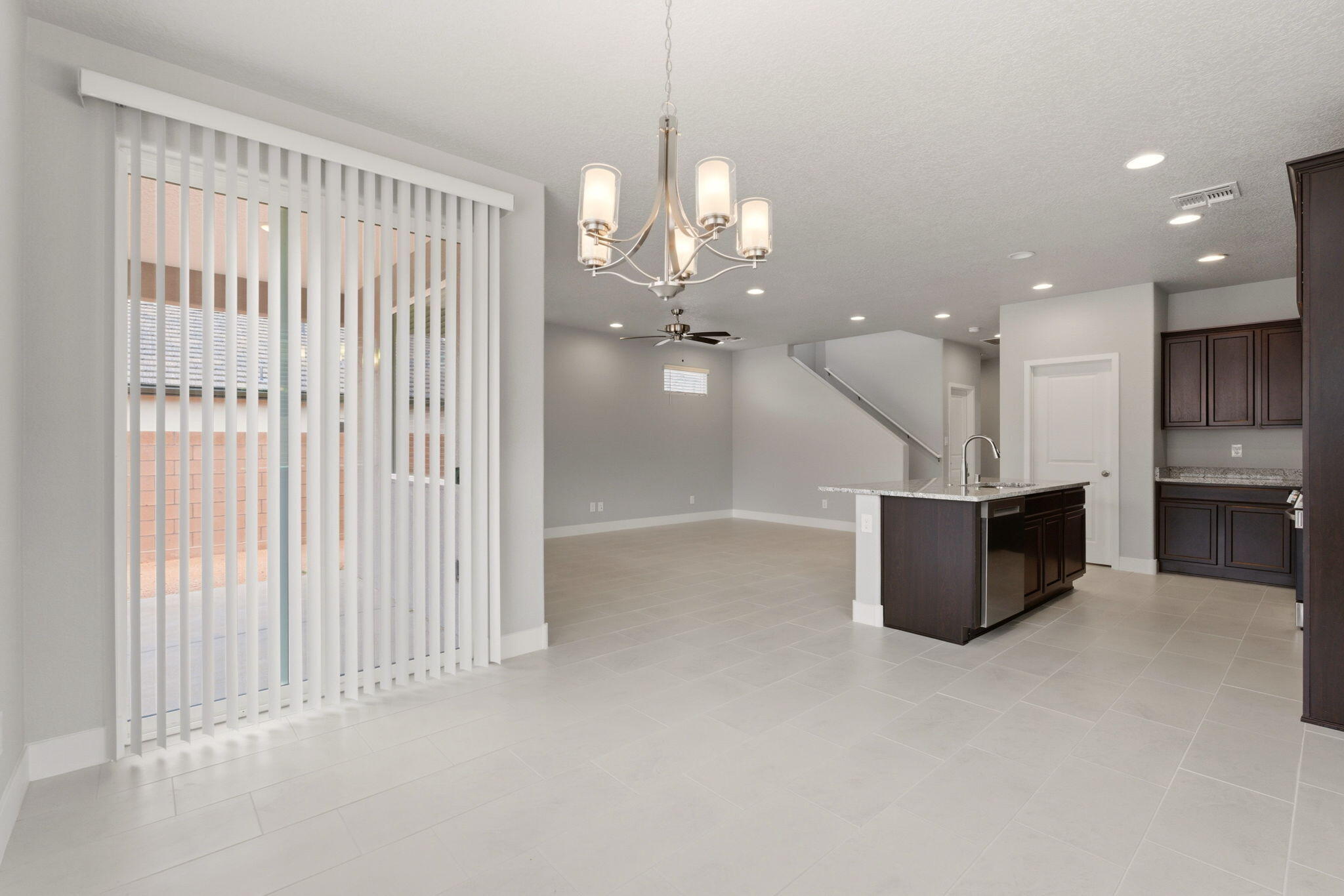 Photo 3 — 6717 Sydney Drive NE
