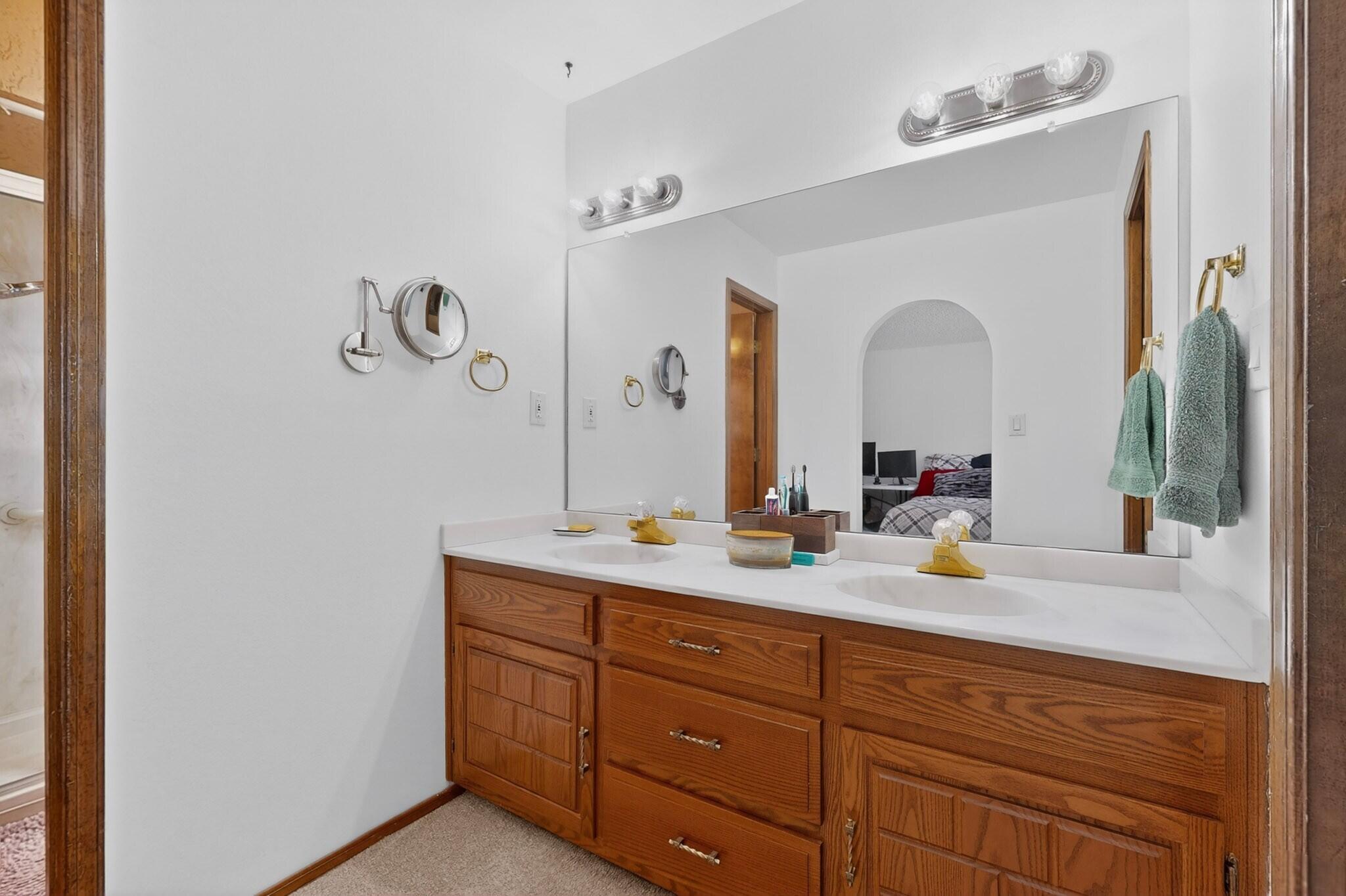 Photo 11 — 3701 Torrey Pines Road SE