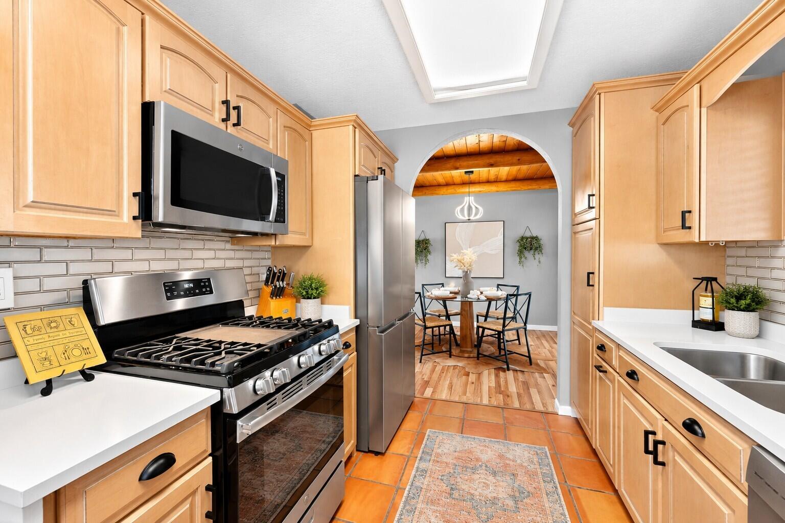 Photo 18 — 1617 Anderson Place SE