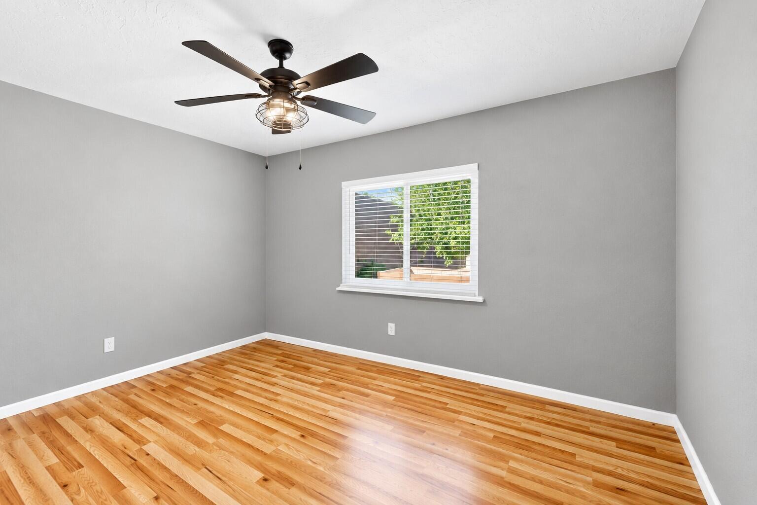 Photo 13 — 1617 Anderson Place SE