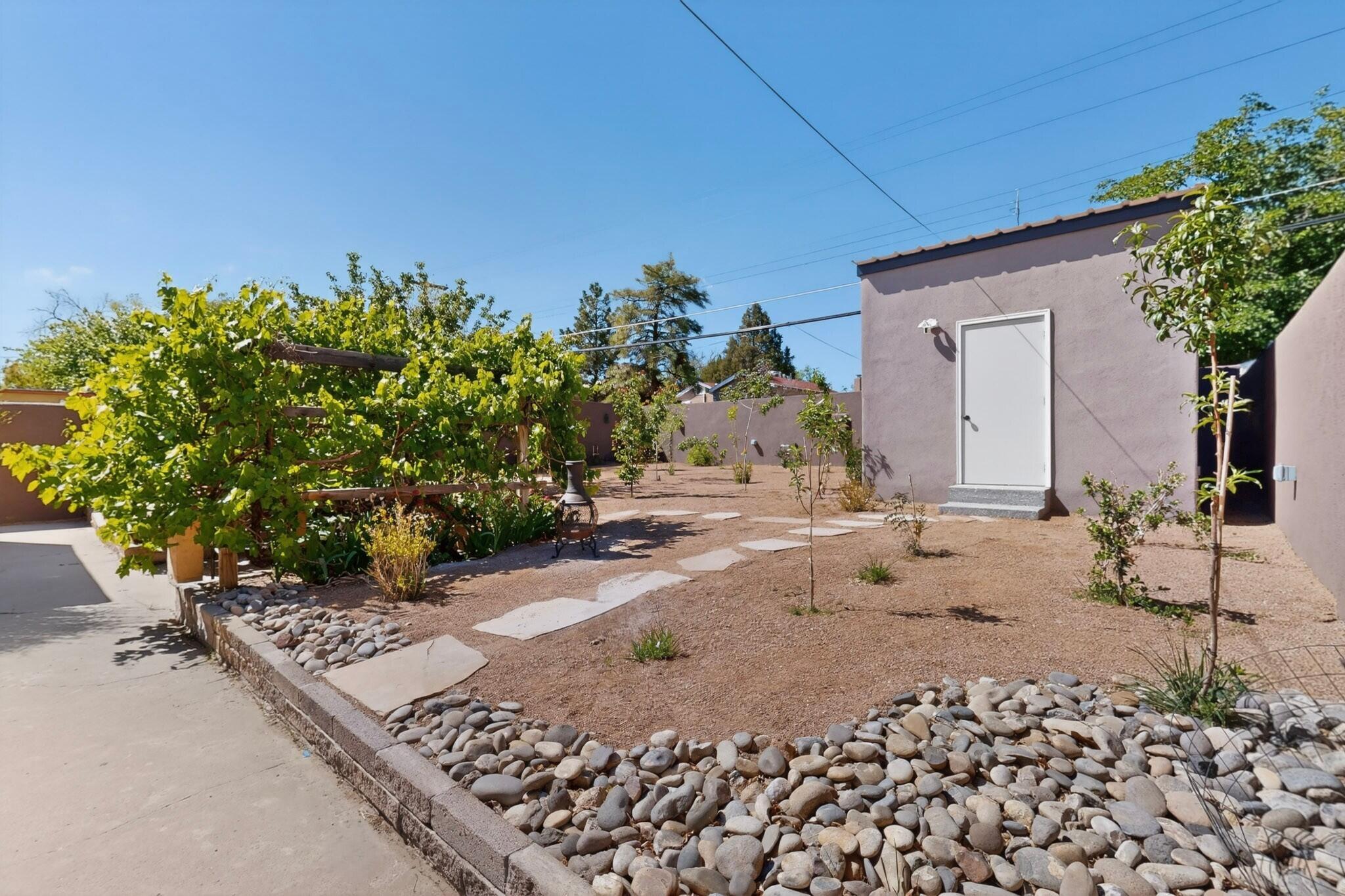 Photo 4 — 1617 Anderson Place SE