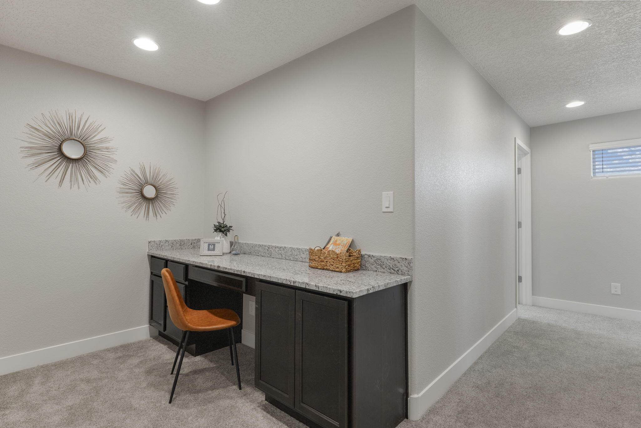 Photo 10 — 6724 Zachary Road NE
