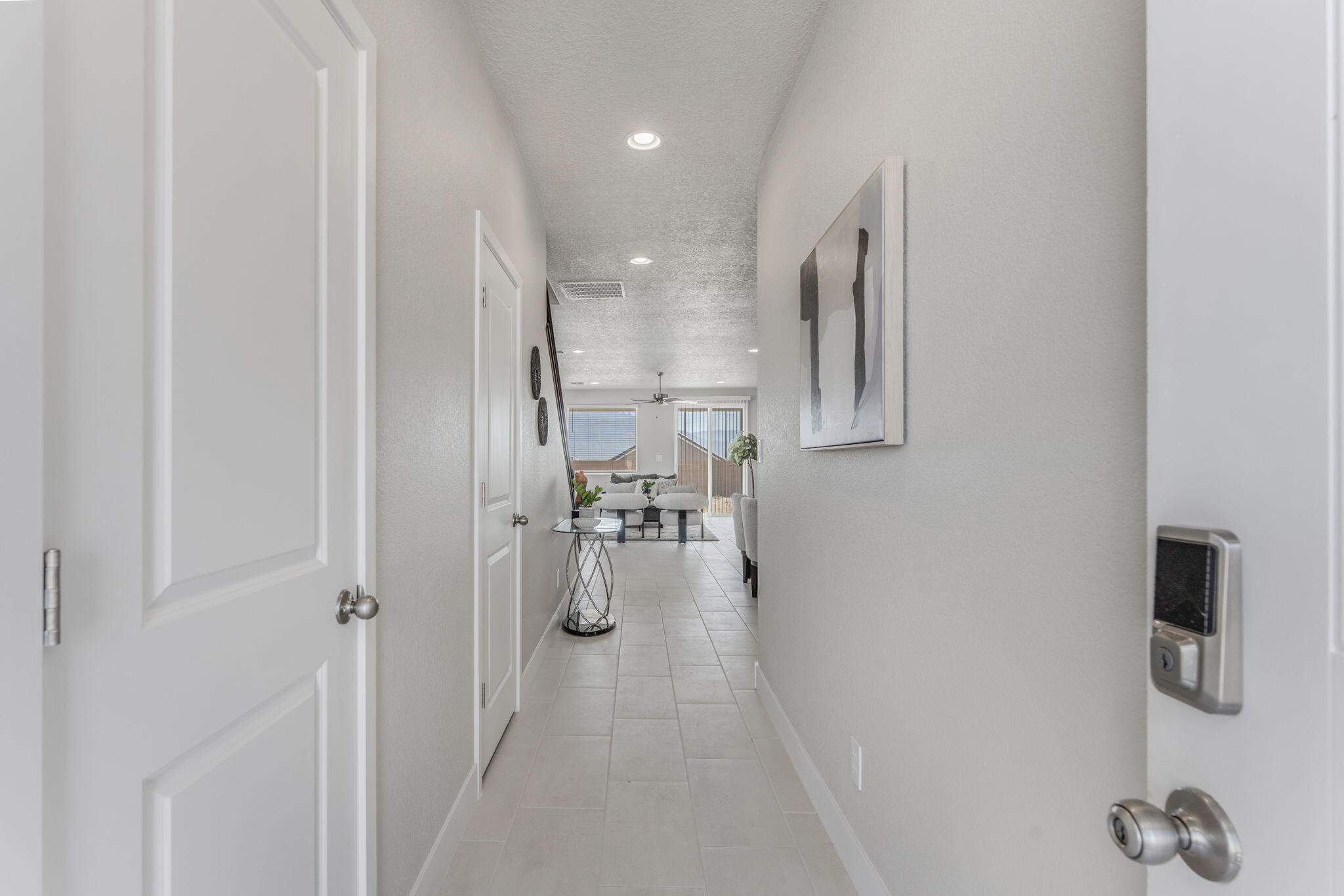 Photo 18 — 6724 Zachary Road NE