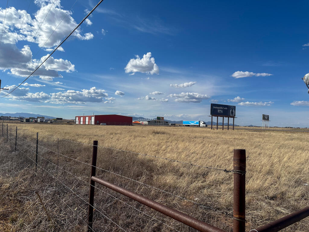 Photo 7 —  1045053353365U.S. Route 66