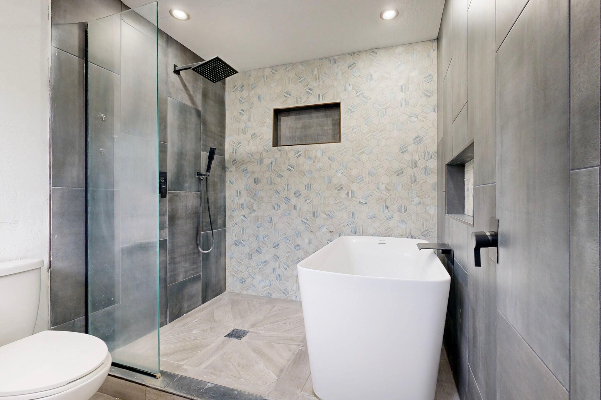 Photo 18 — 5652 Camino Canada NW