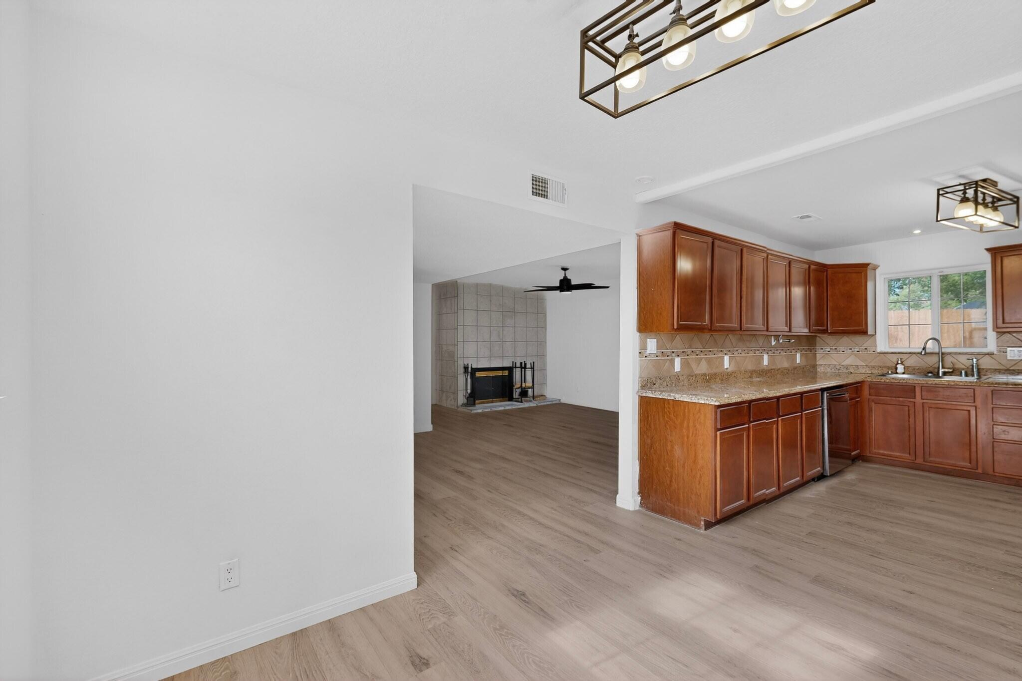 Photo 7 — 5652 Camino Canada NW
