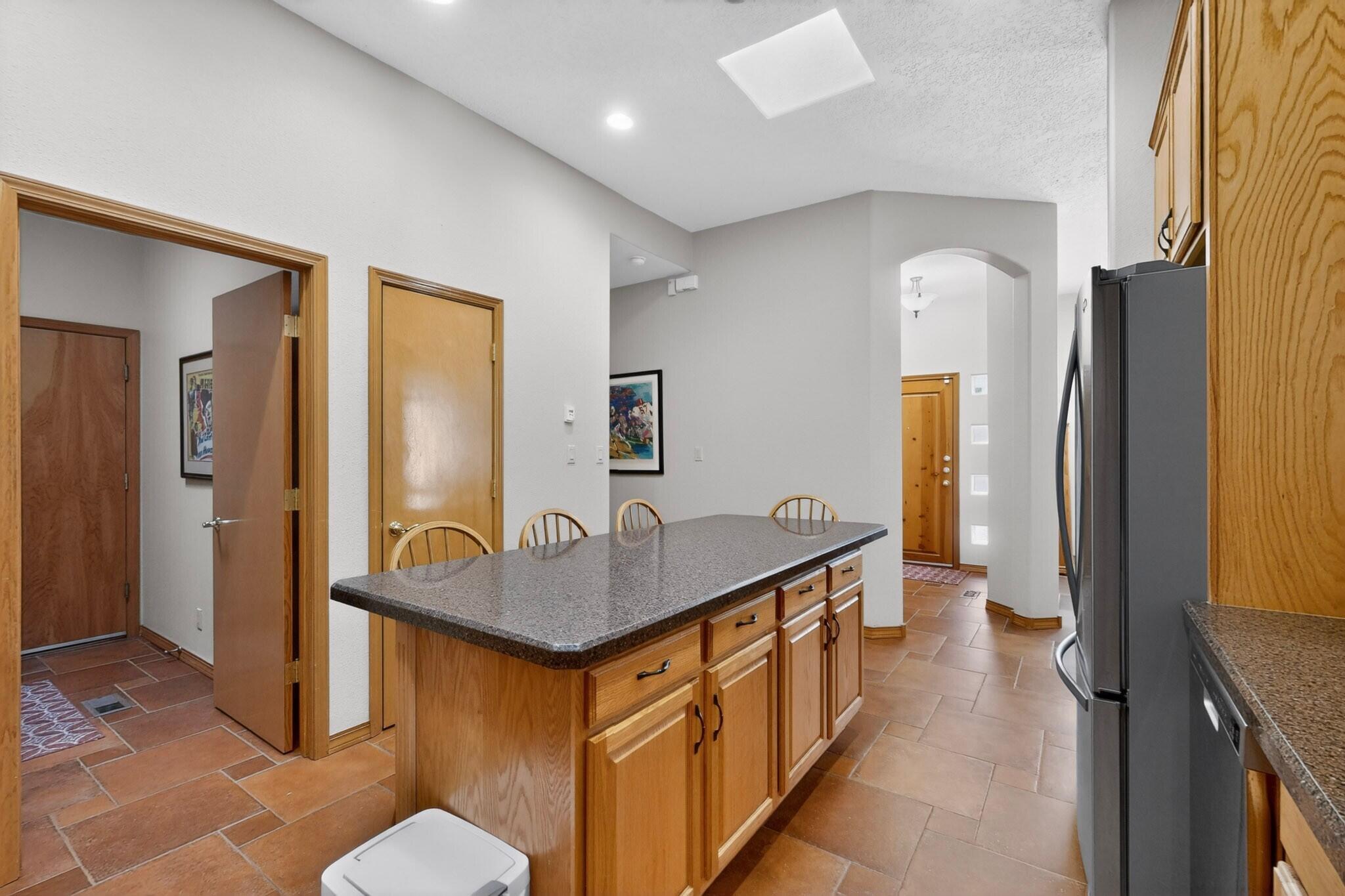 Photo 8 — 6519 Kaas Trail Court NE