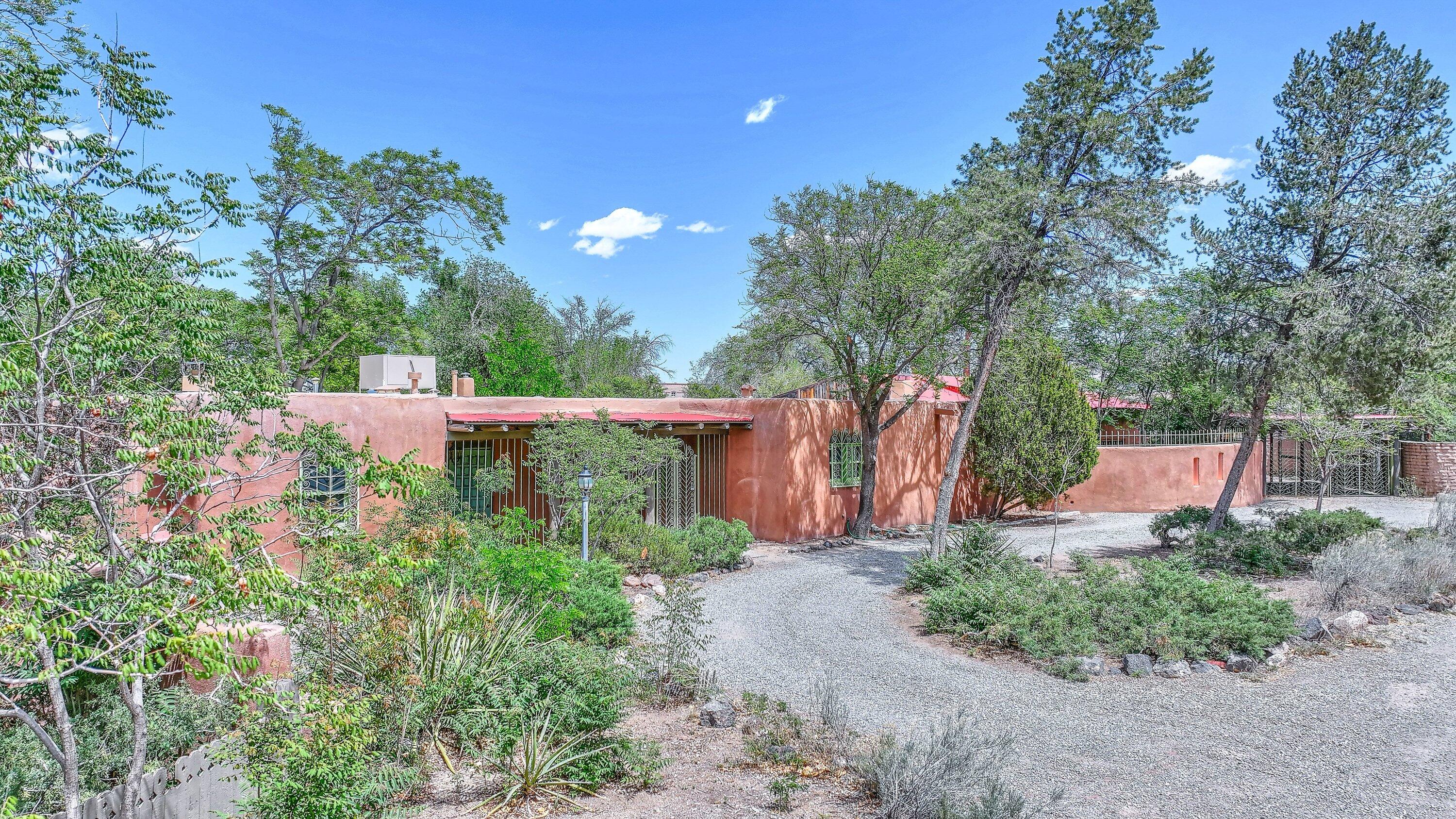 Photo 16 — 509 Chamiso Lane NW
