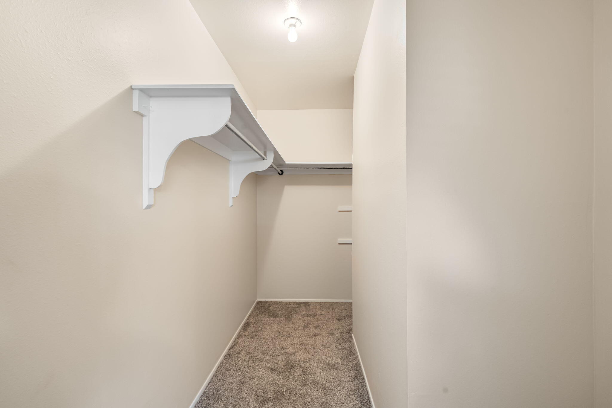 Photo 8 — 3808 General Bradley Street NE
