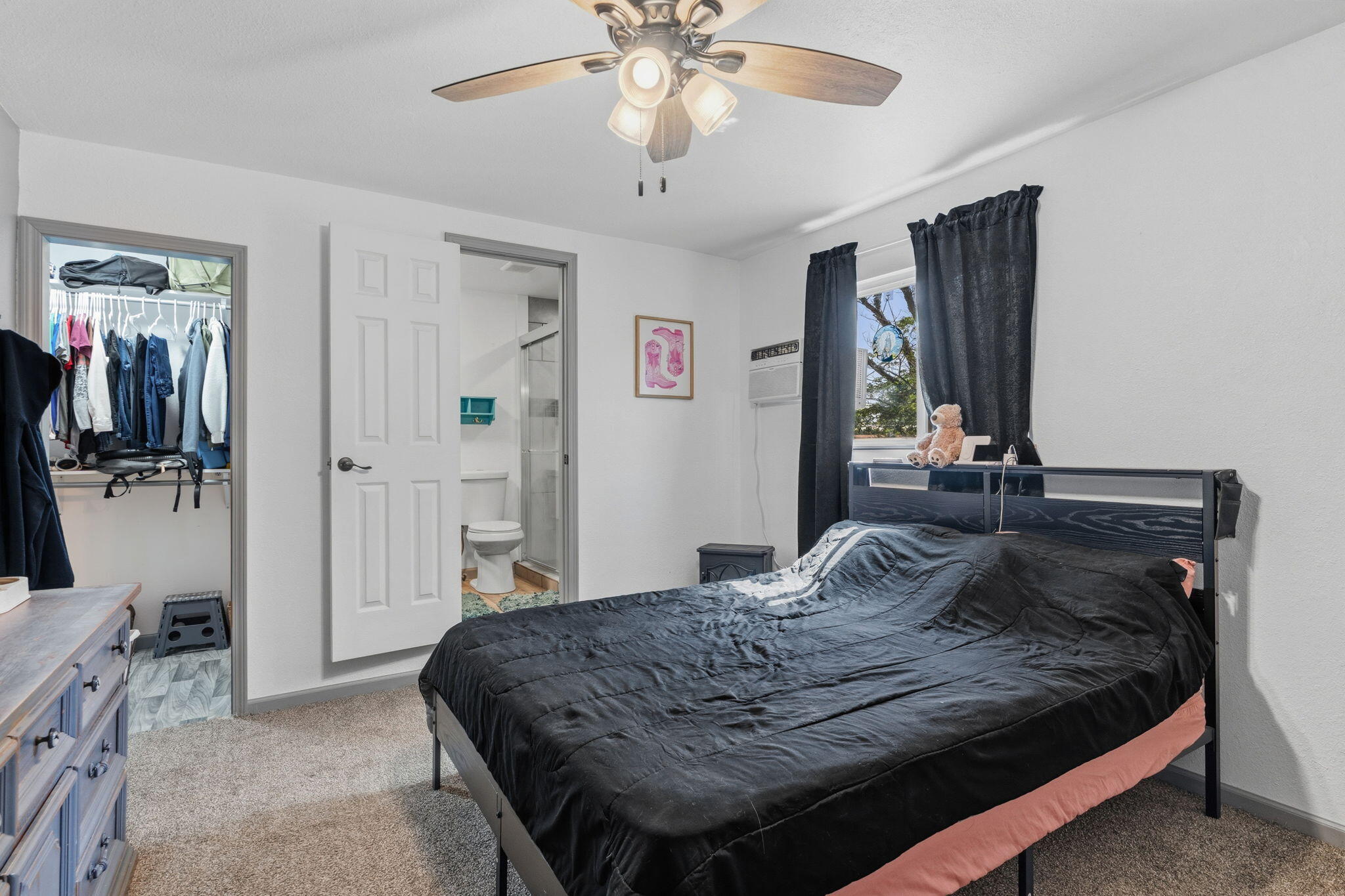 Photo 9 — 11612 Marquette Avenue NE