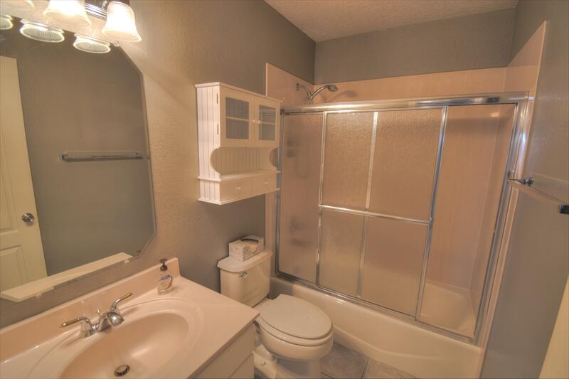 Photo 9 — 4704 Spring Vale Road NW