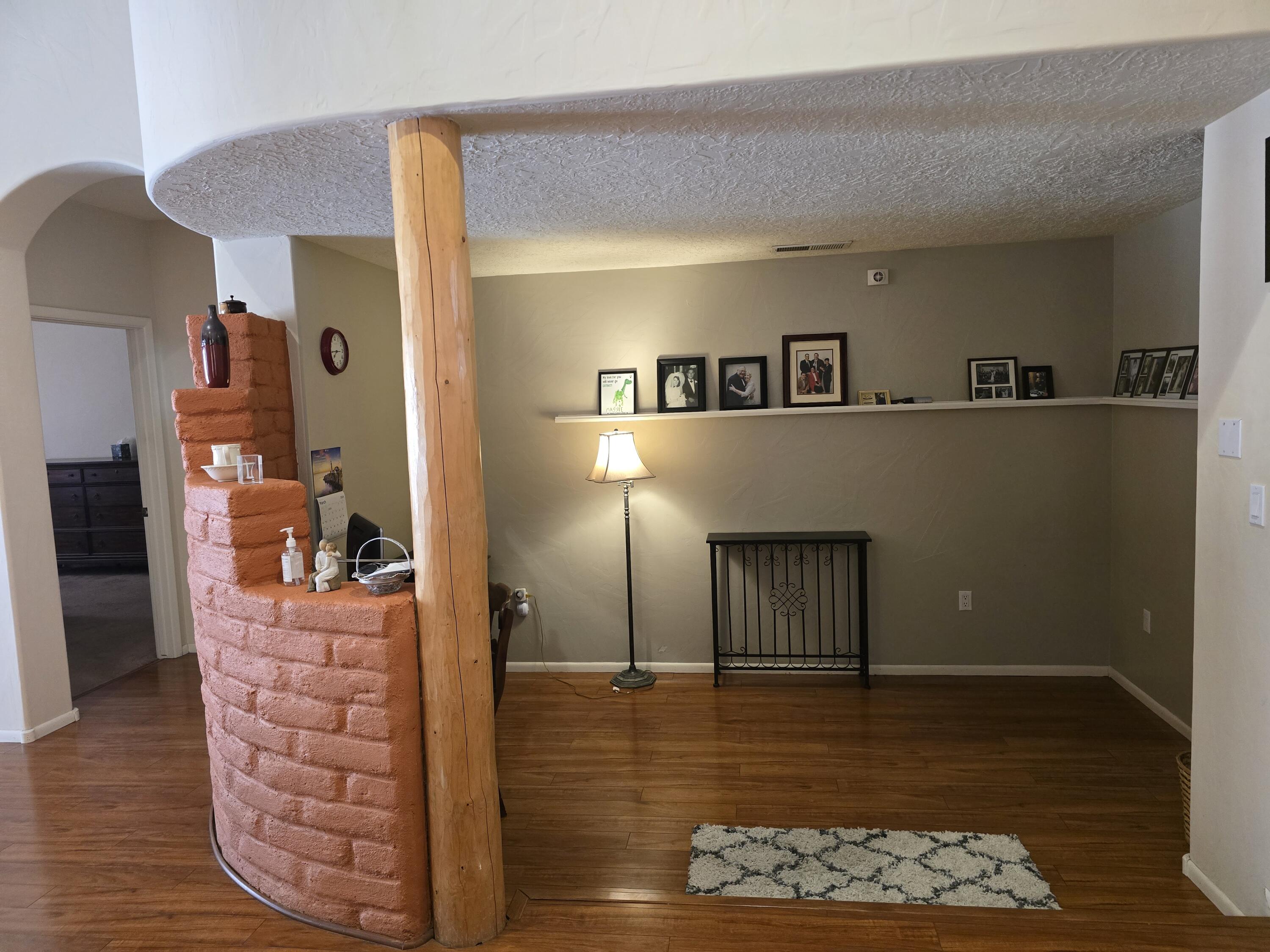 Photo 18 — 4423 Mountvale Avenue NW