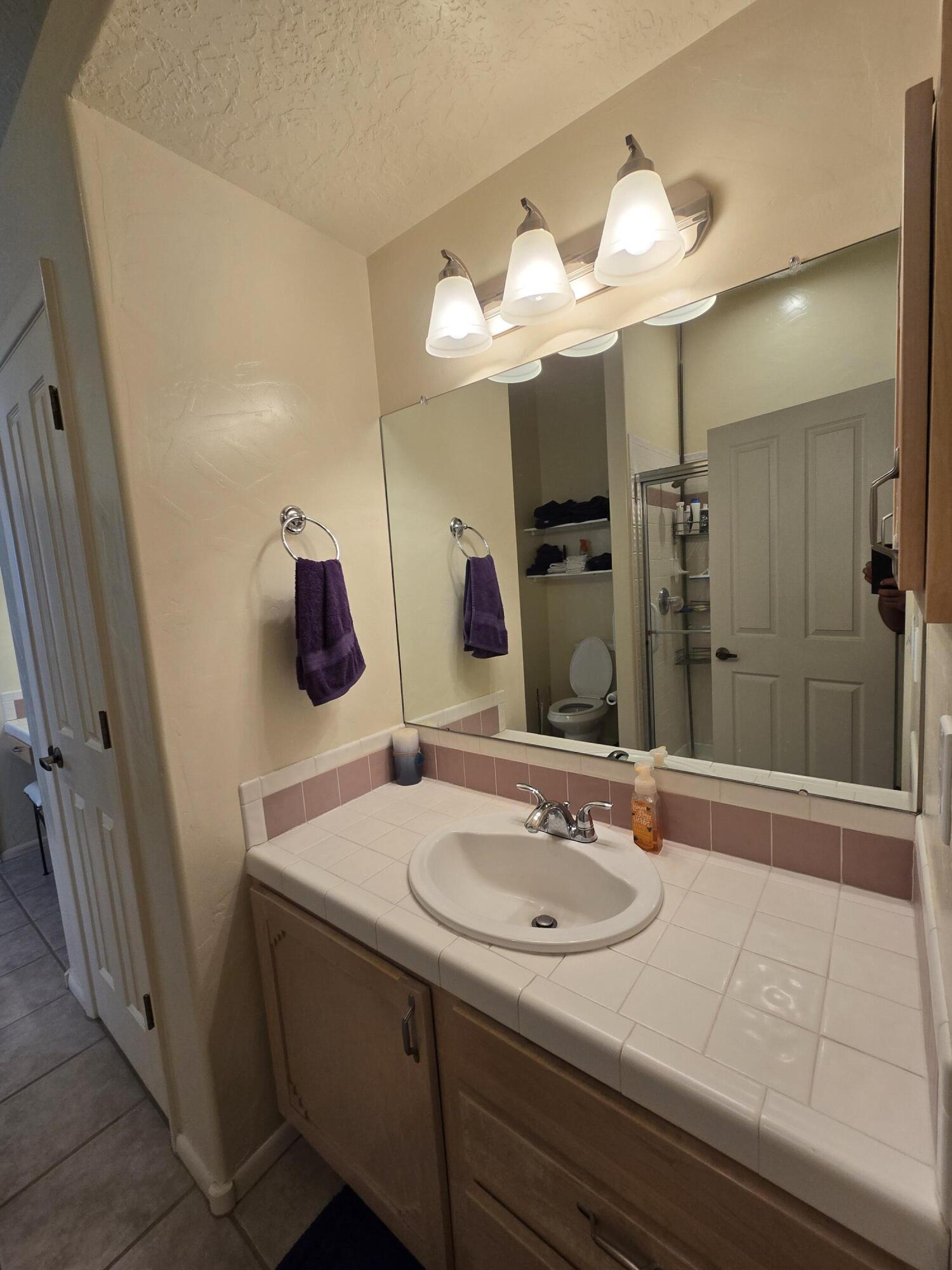 Photo 8 — 4423 Mountvale Avenue NW