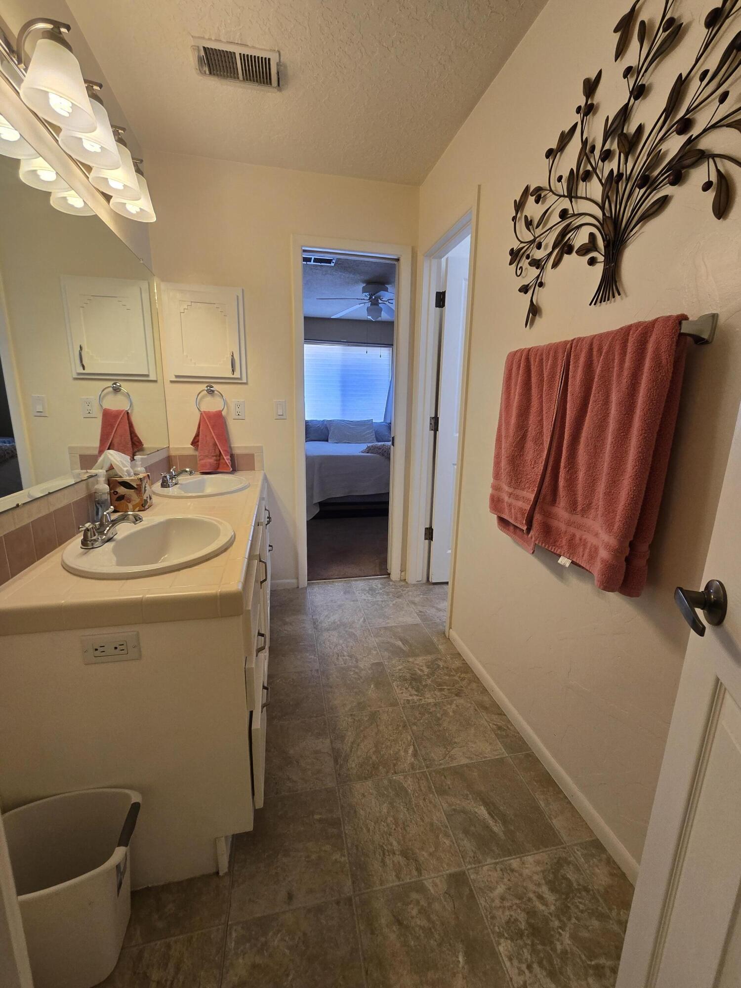 Photo 3 — 4423 Mountvale Avenue NW