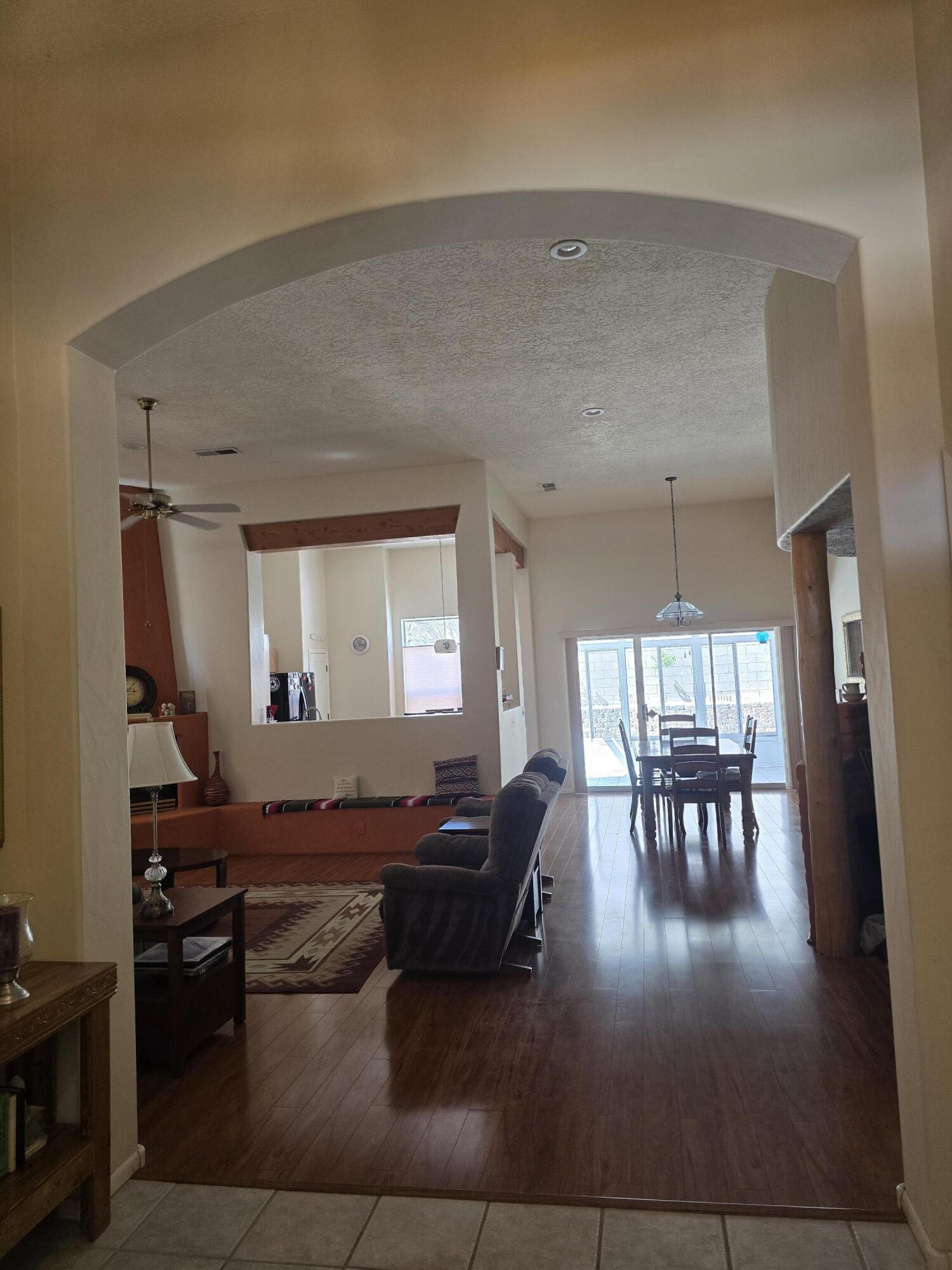 Photo 20 — 4423 Mountvale Avenue NW