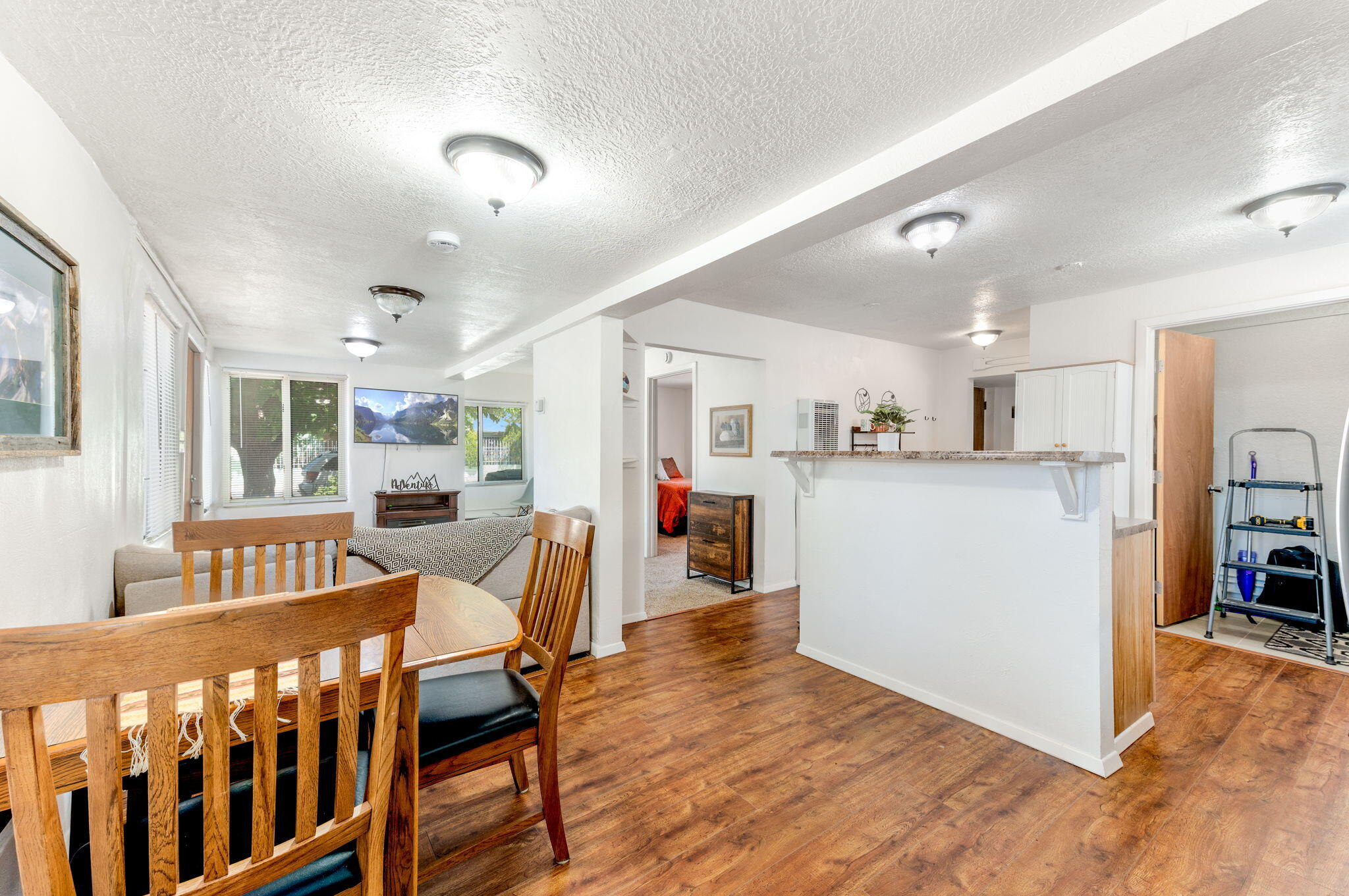 Photo 19 — 1004 Santa Fe Avenue SW
