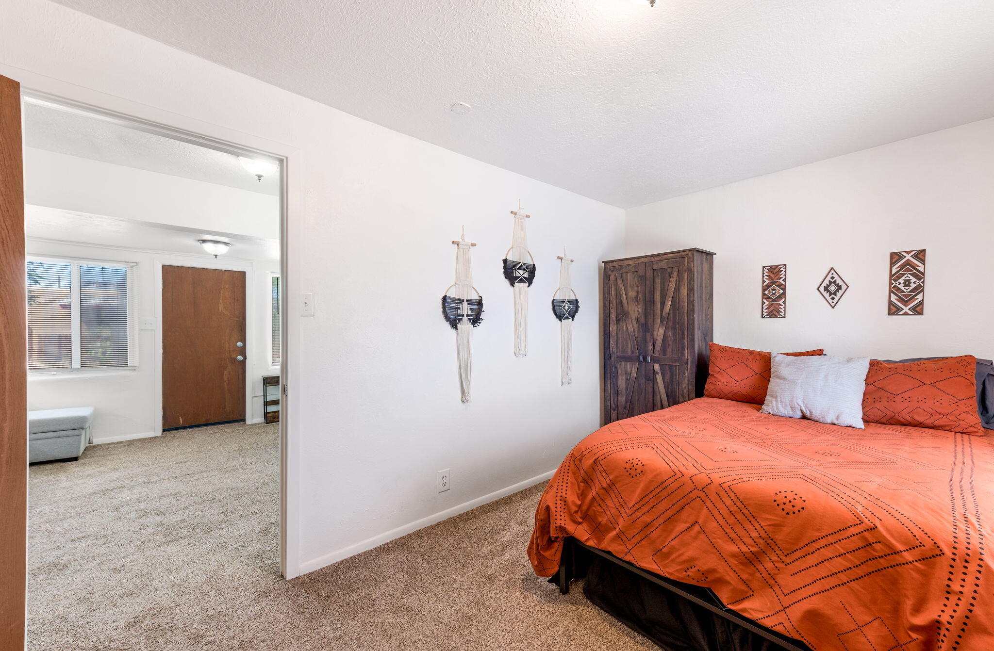 Photo 14 — 1004 Santa Fe Avenue SW