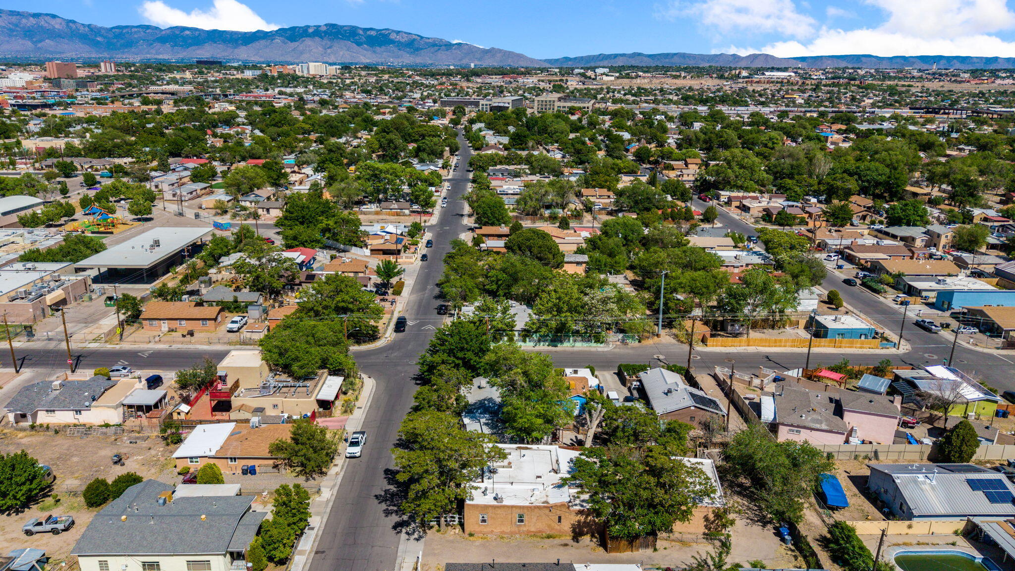 Photo 4 — 1004 Santa Fe Avenue SW