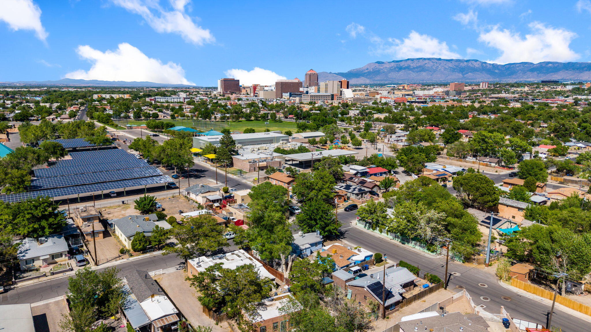 Photo 3 — 1004 Santa Fe Avenue SW