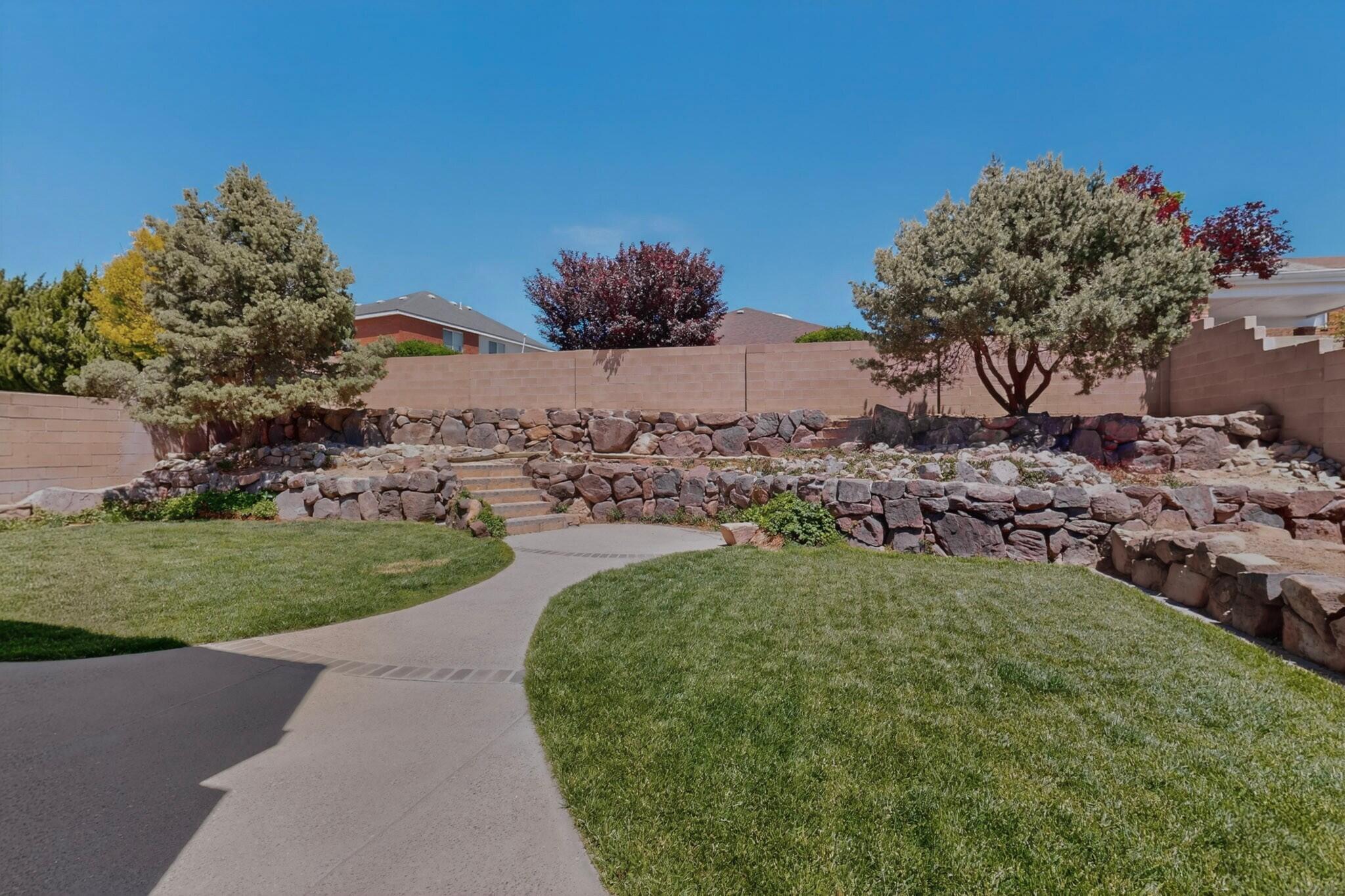 Photo 9 — 8720 Springhill Drive NW