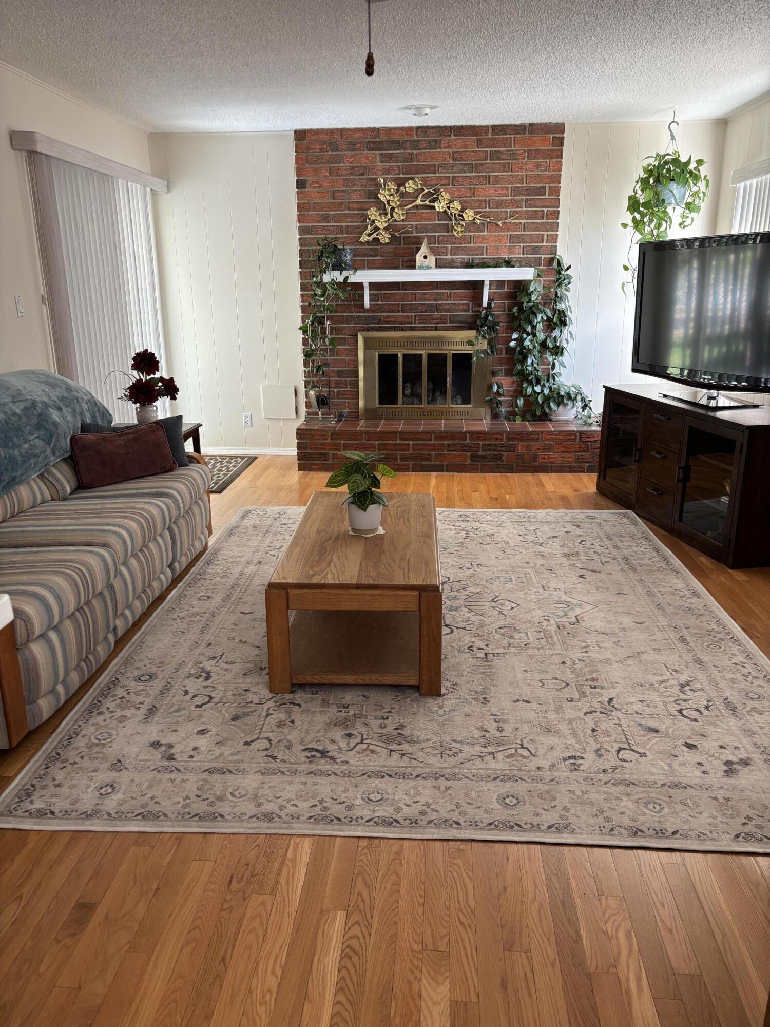 Photo 12 — 13012 Blackstone Road NE