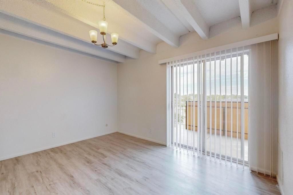 Photo 9 — 1100 Alvarado Drive SE APT 310