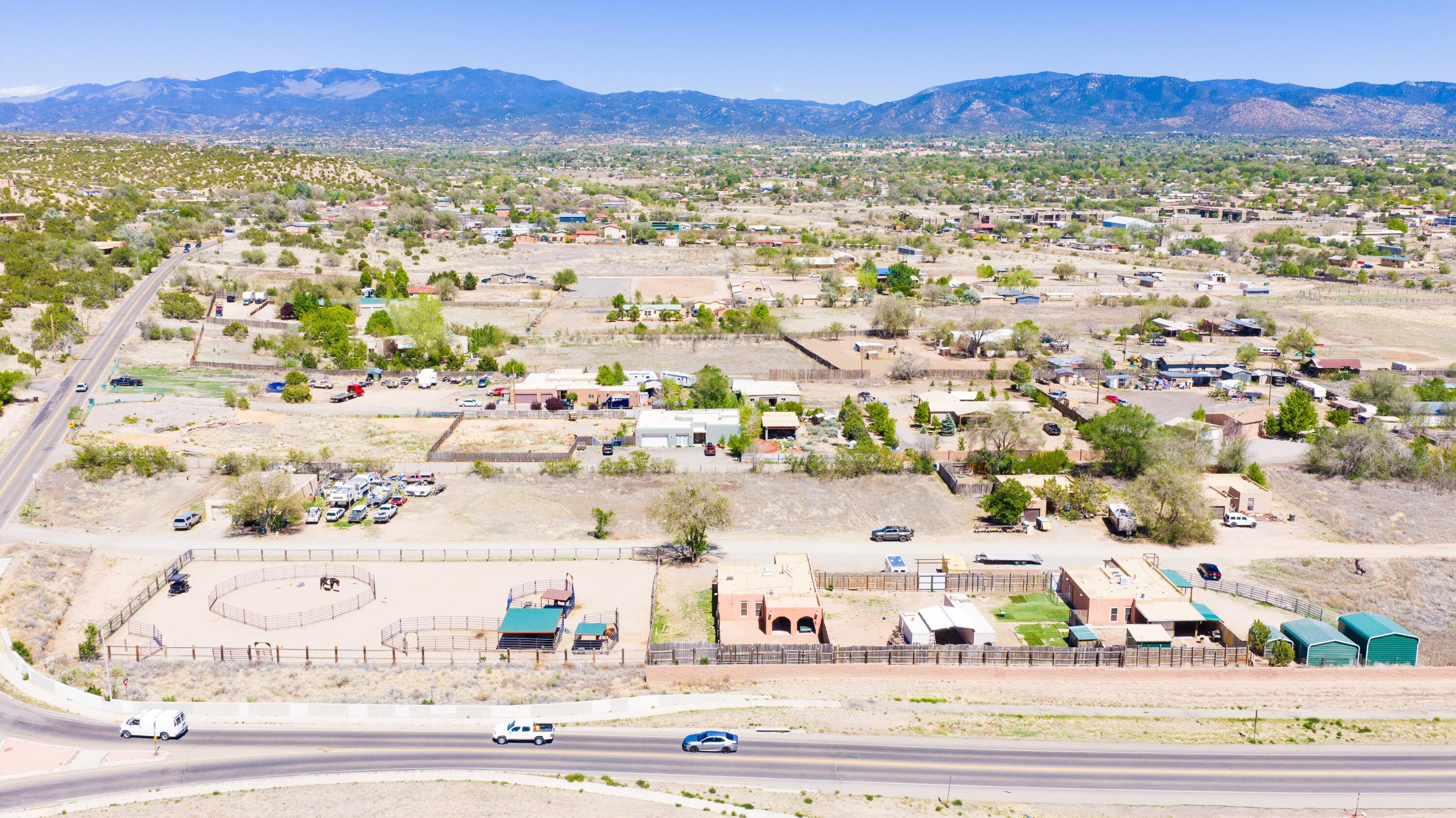 Photo 5 — 1407 Borrego