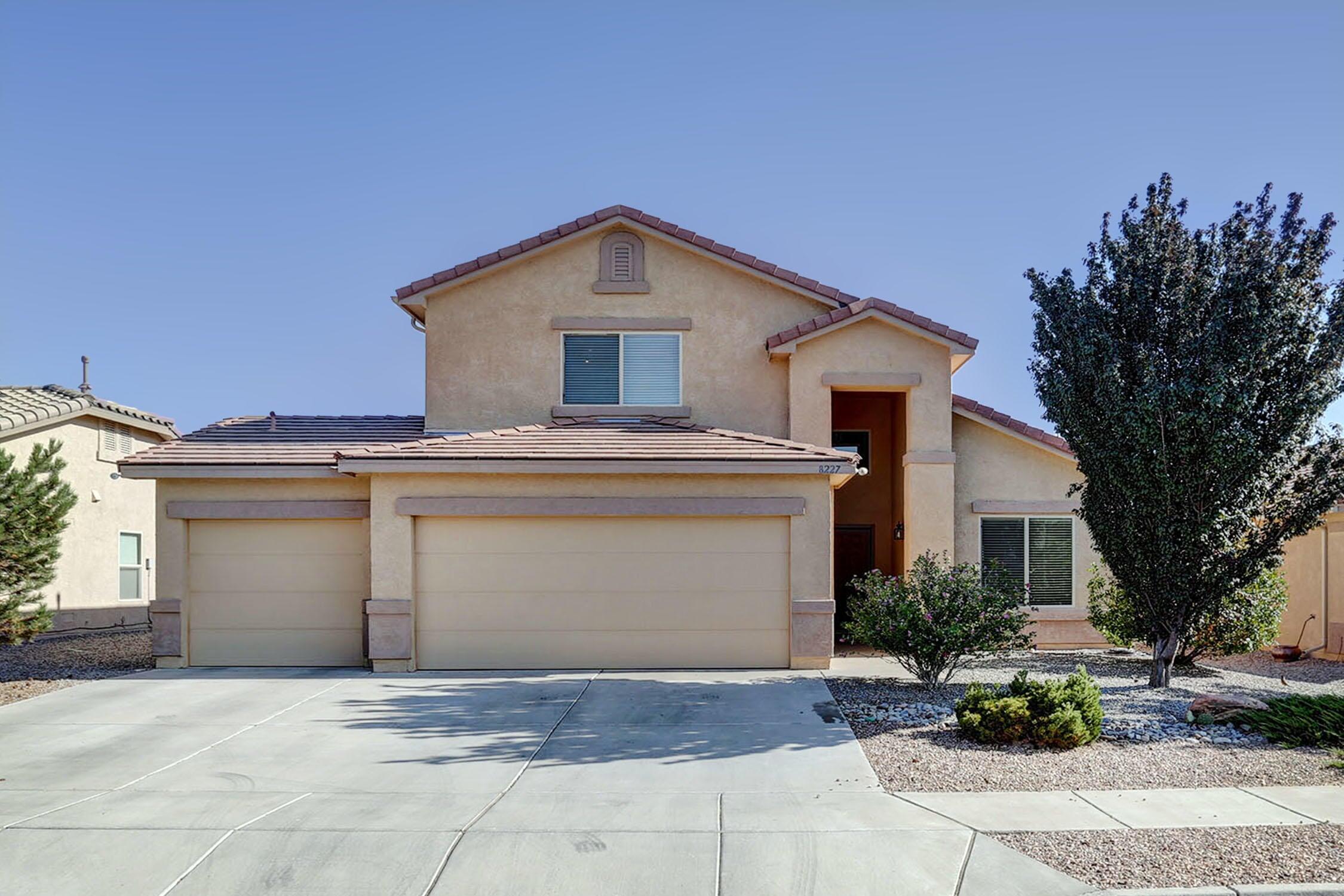 8227 Chilte Pine Road NW, Albuquerque, NM 87120