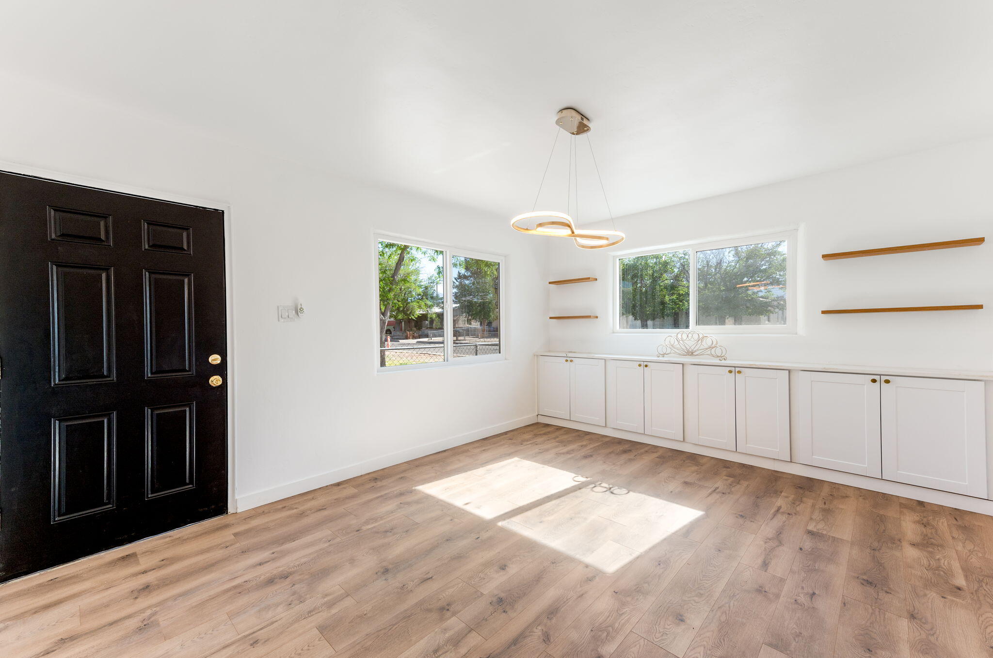 Photo 20 — 2507 Alvarado Drive NE
