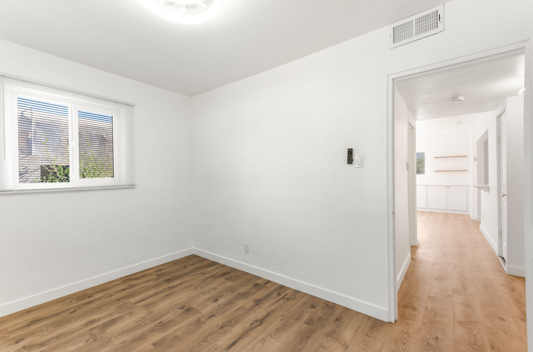 Photo 15 — 2507 Alvarado Drive NE