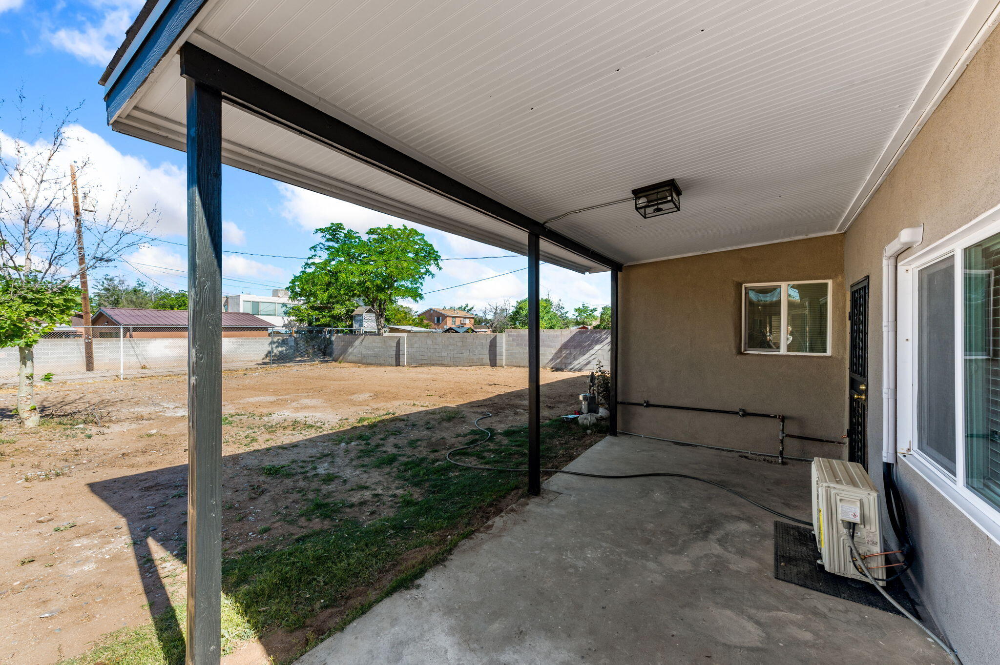 Photo 6 — 2507 Alvarado Drive NE
