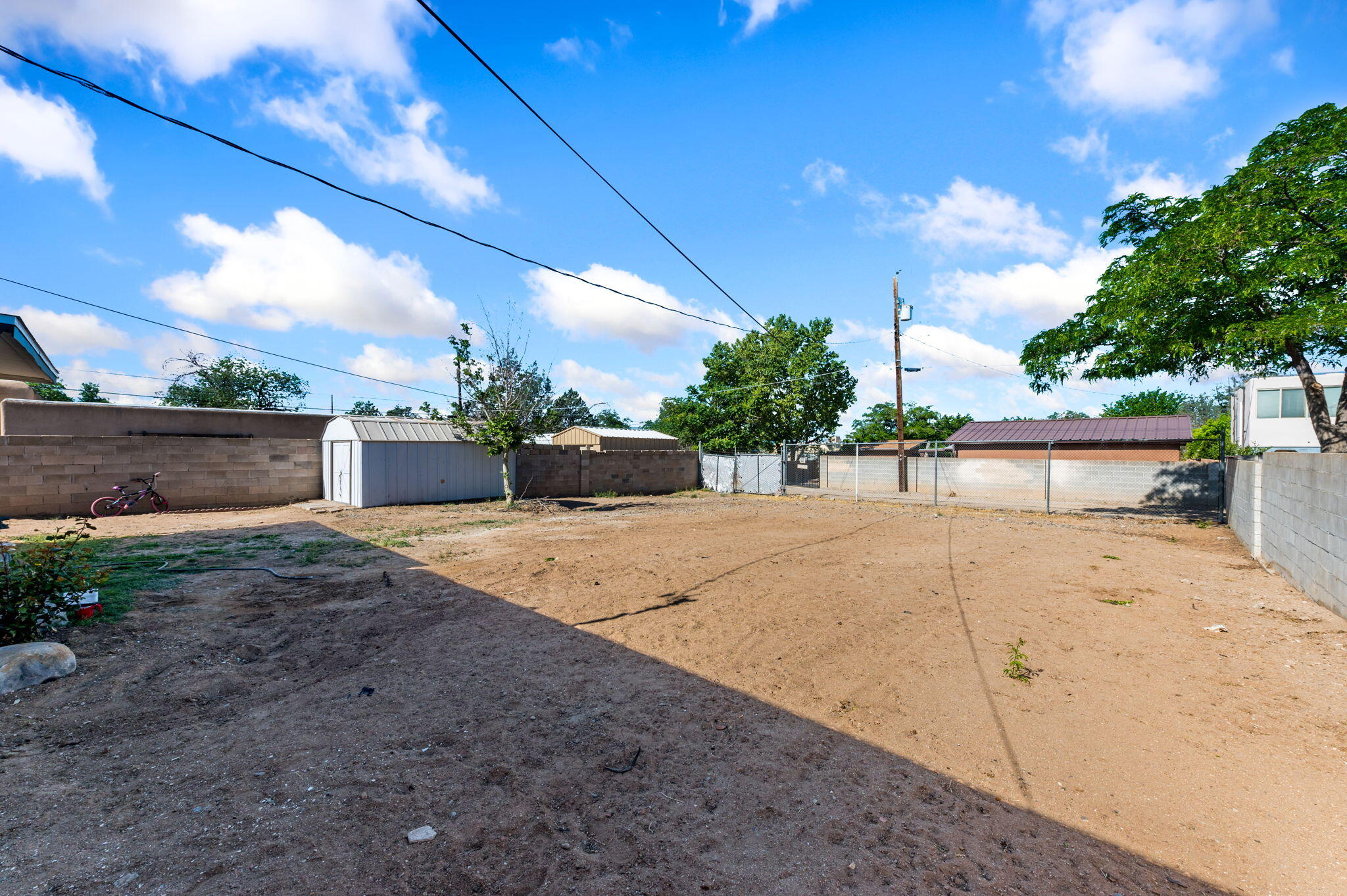 Photo 5 — 2507 Alvarado Drive NE