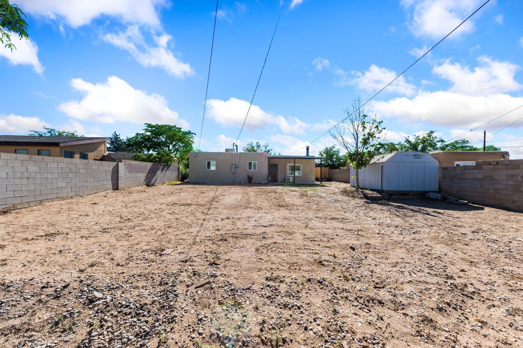 Photo 4 — 2507 Alvarado Drive NE