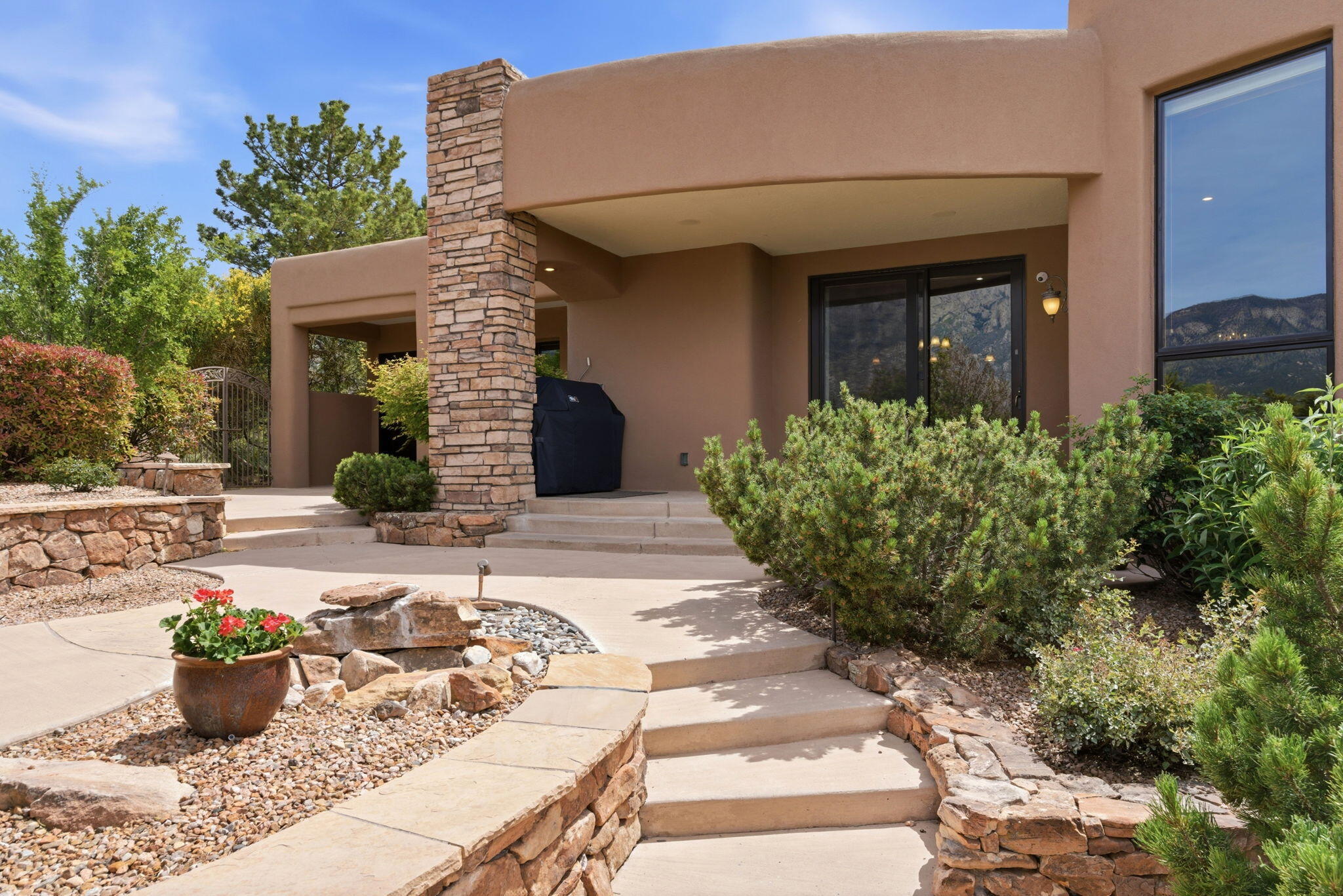 Photo 16 — 13705 Ricegrass Place NE