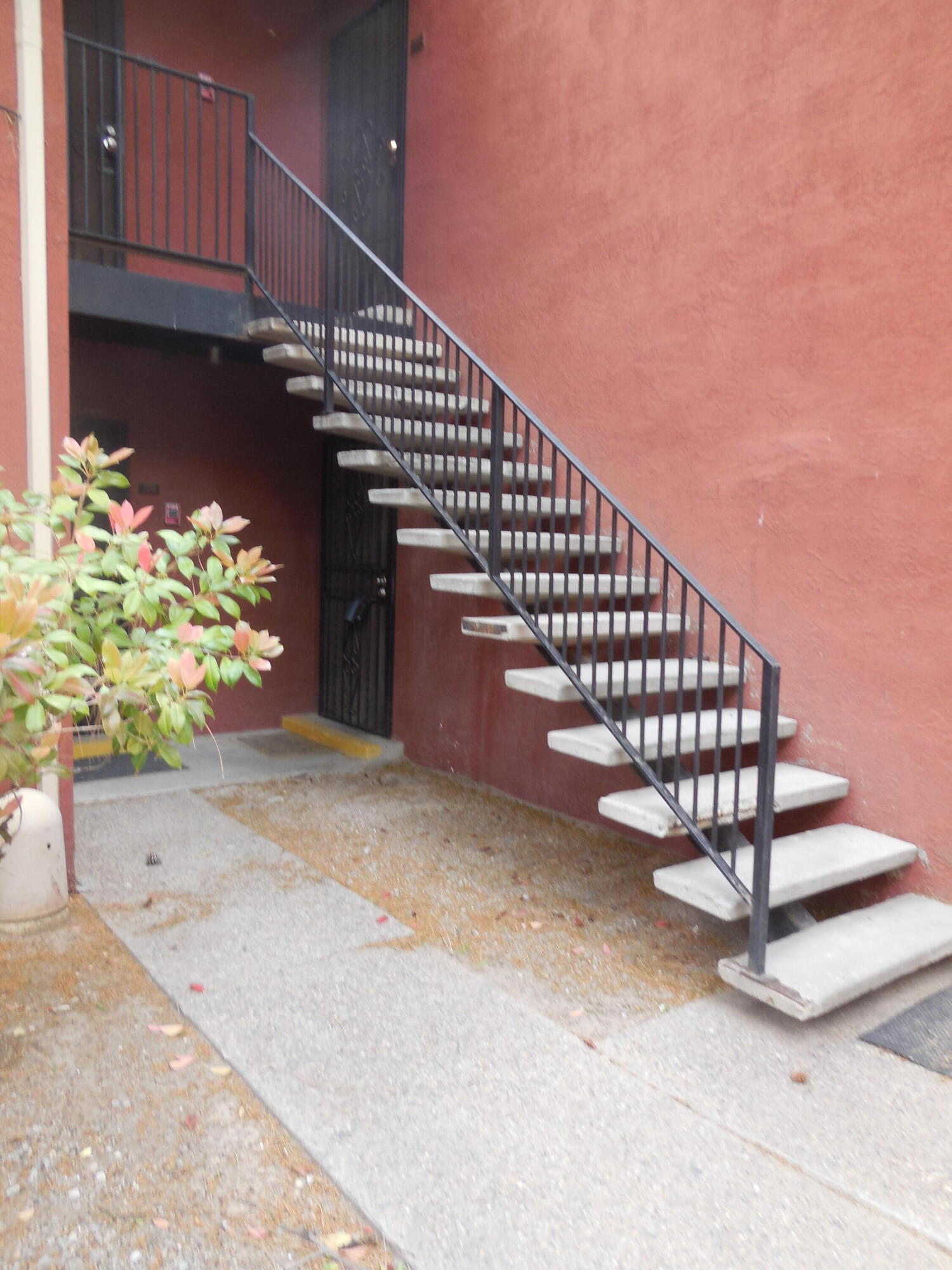 2800 Vail Avenue SE UNIT 105