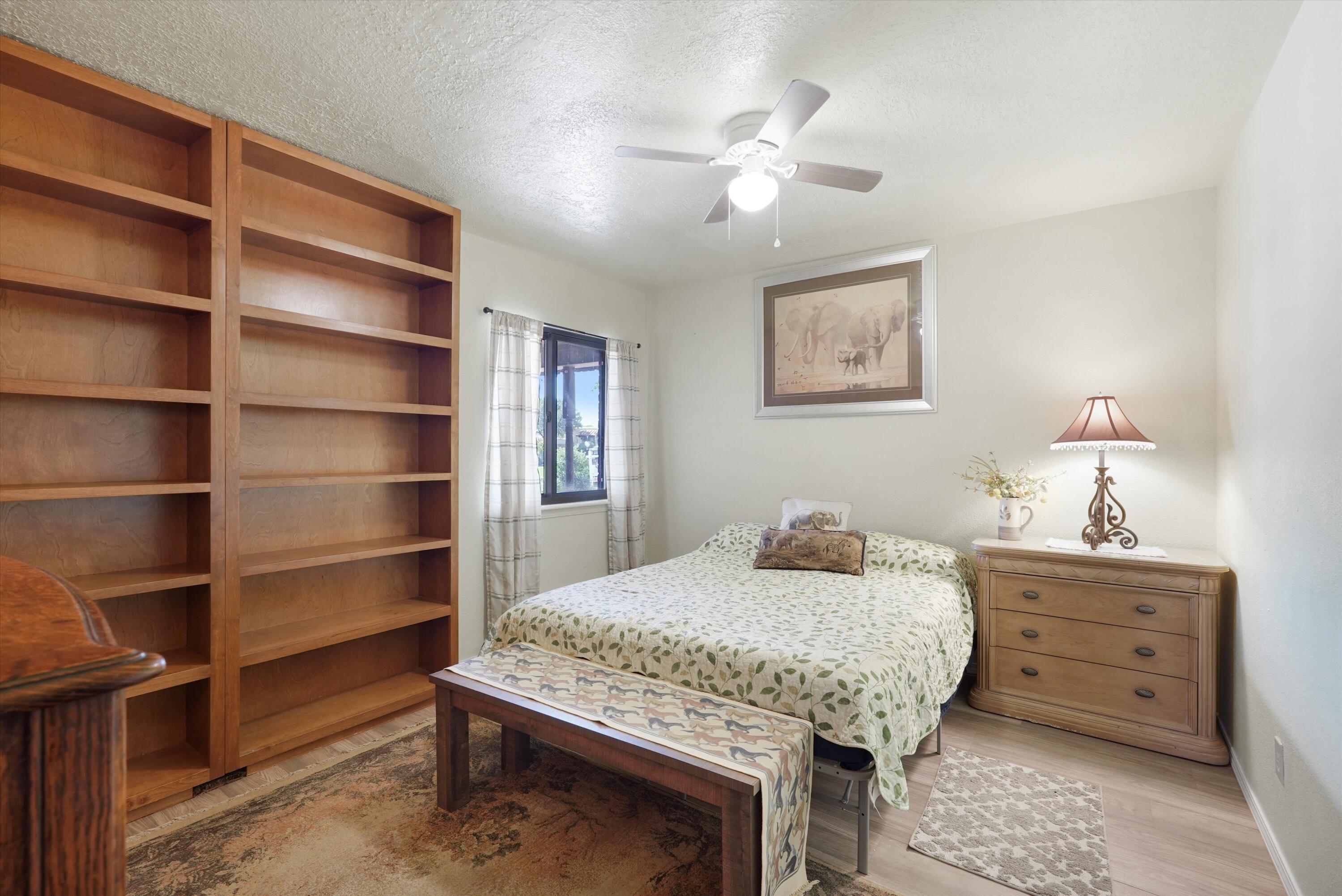 Photo 13 — 10026 Boulder Street NW