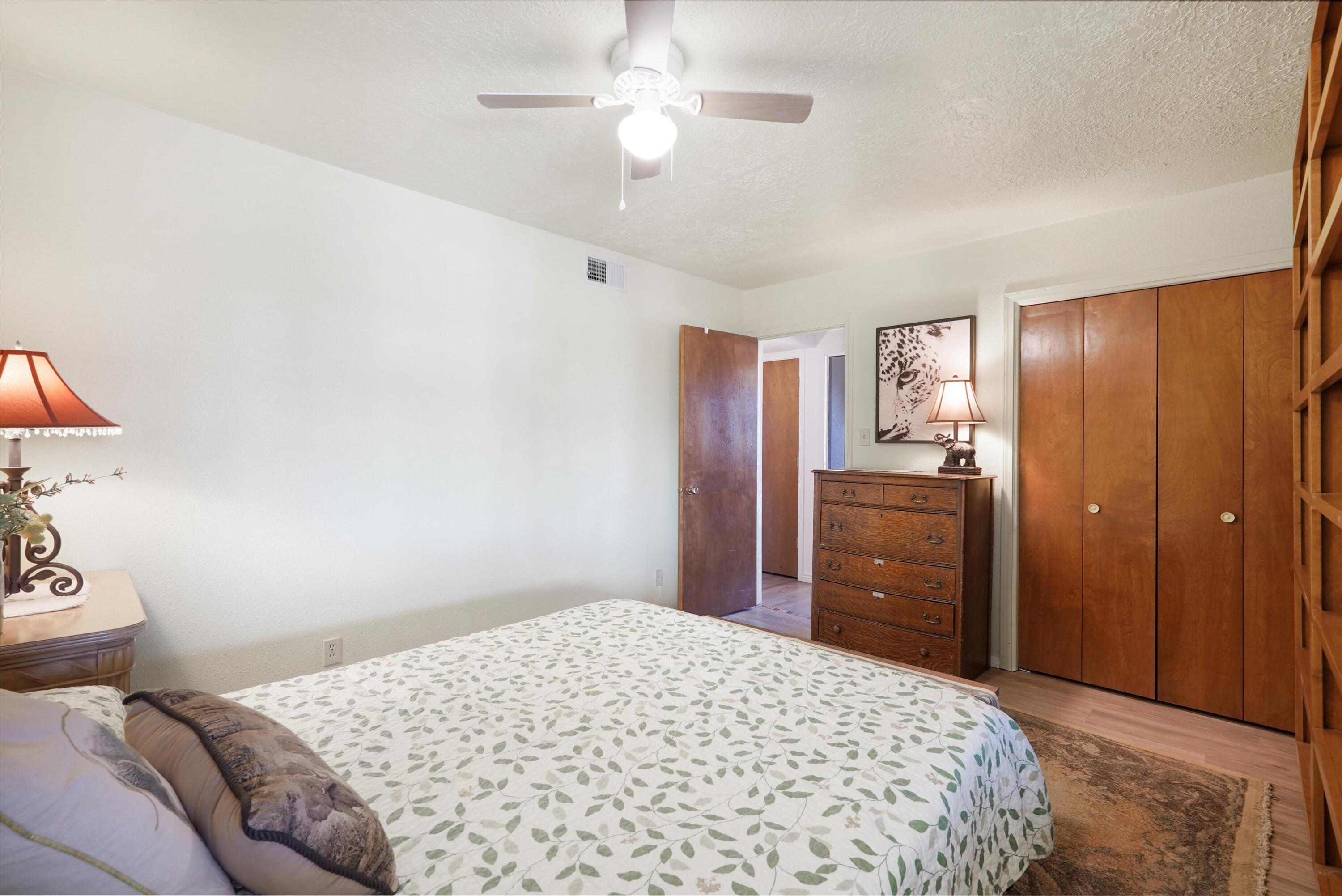 Photo 14 — 10026 Boulder Street NW