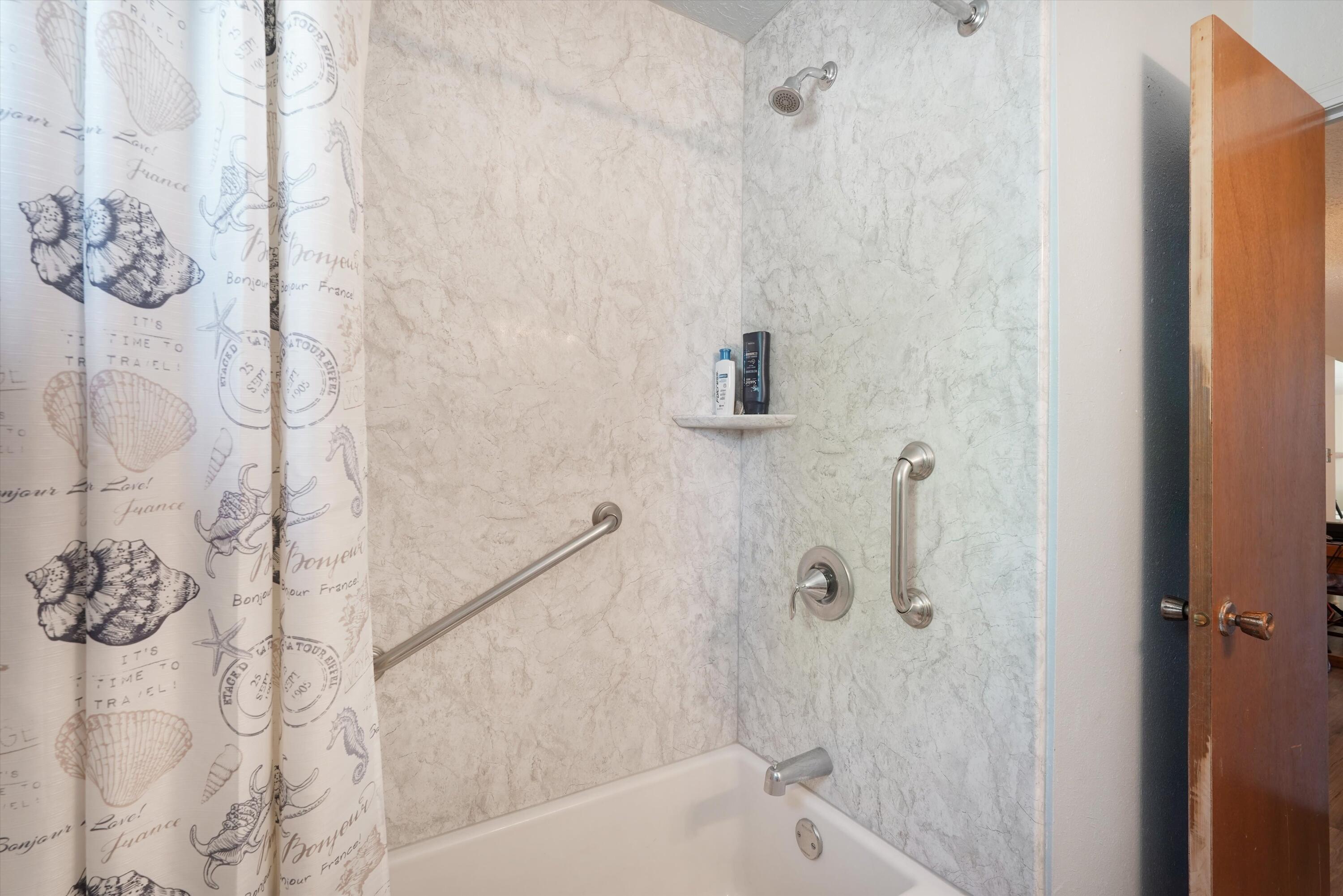Photo 17 — 10026 Boulder Street NW